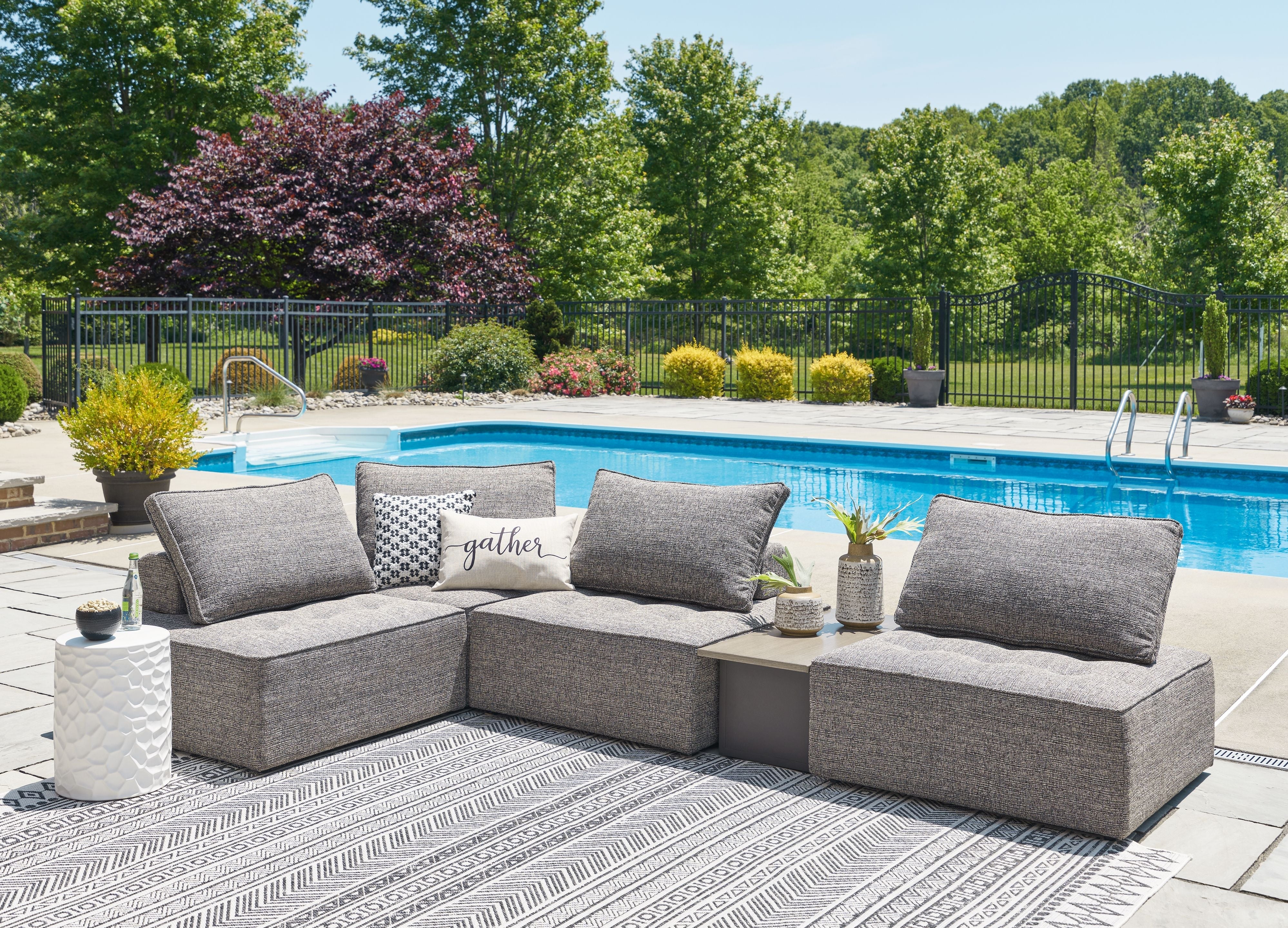 Signature Design by Ashley® Bree Zee - Outdoor Sectional | Meri Furniture