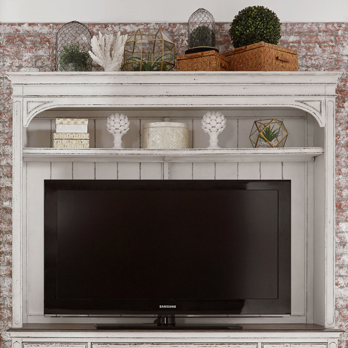 Liberty Furniture Magnolia Manor - Entertainment Hutch - White | Meri Furniture