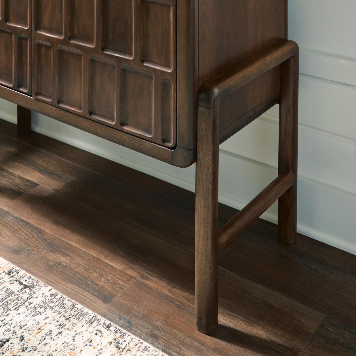 Why Natural Wood Furniture Is Taking Over Homes Again