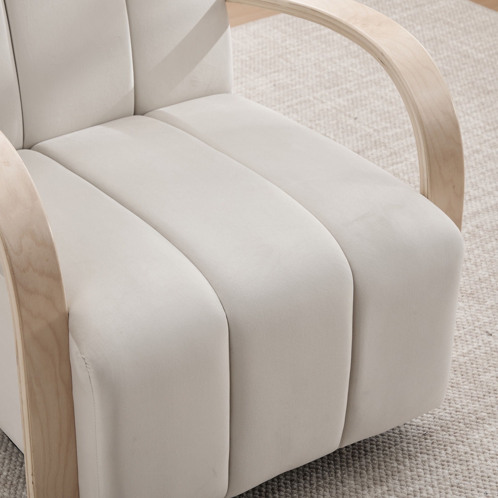 360° Swivel Accent Chair With Armrests