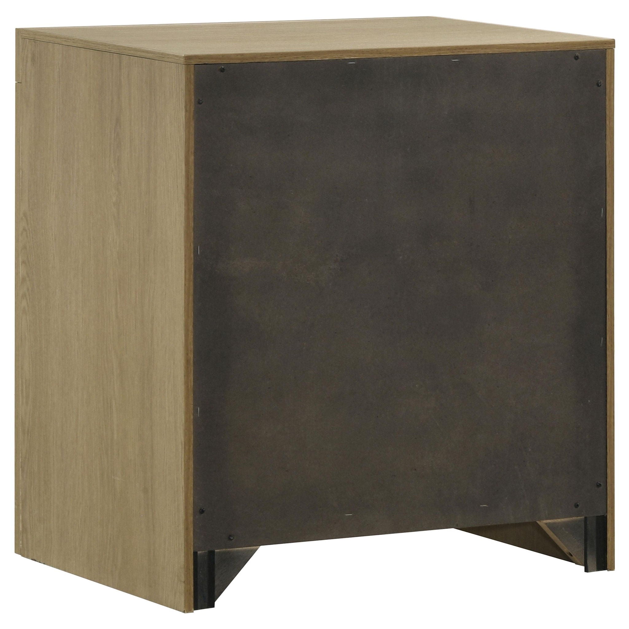 Hendricks 5-piece Queen Bedroom Set Light Oak