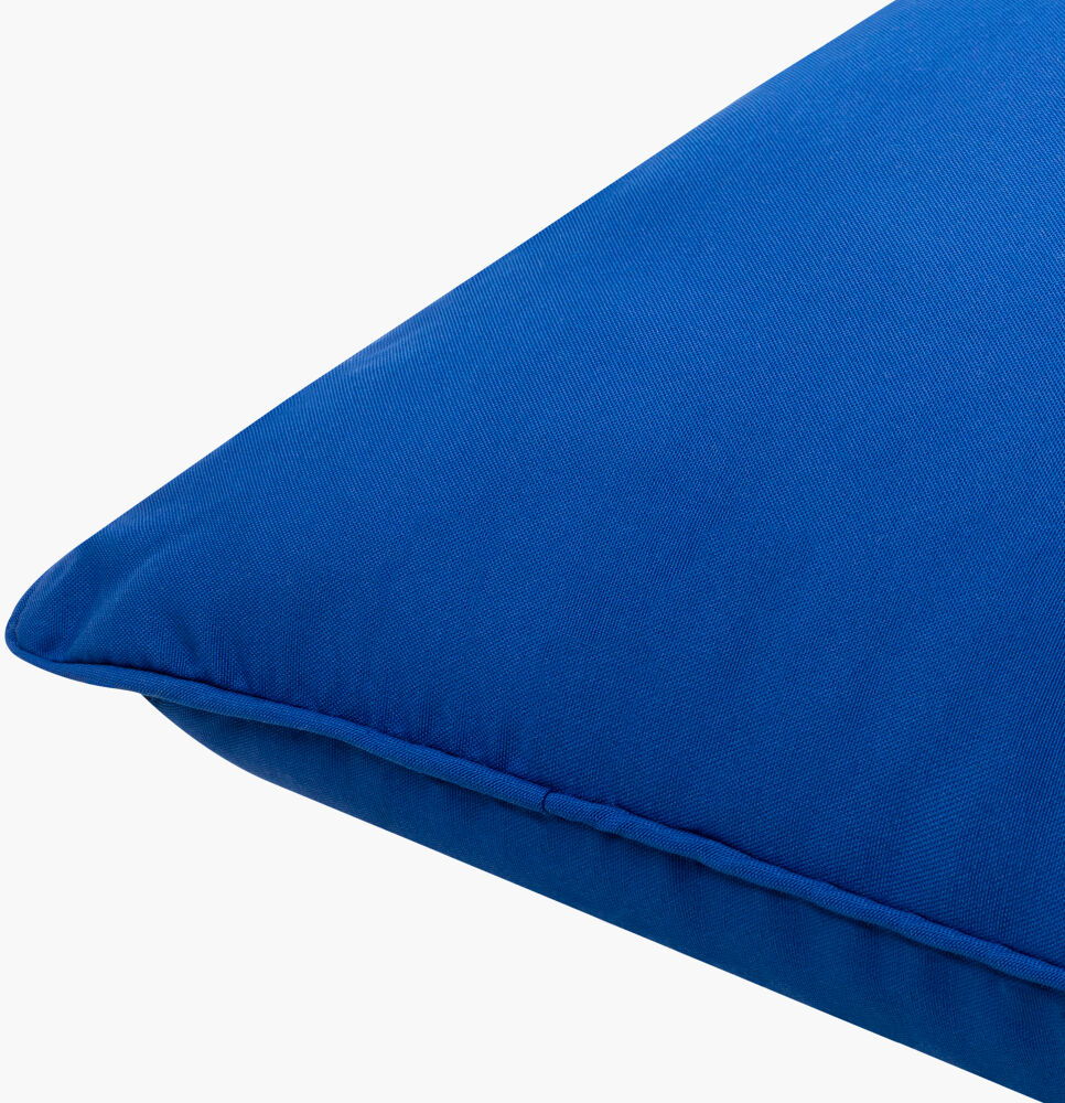 Essien Pillow