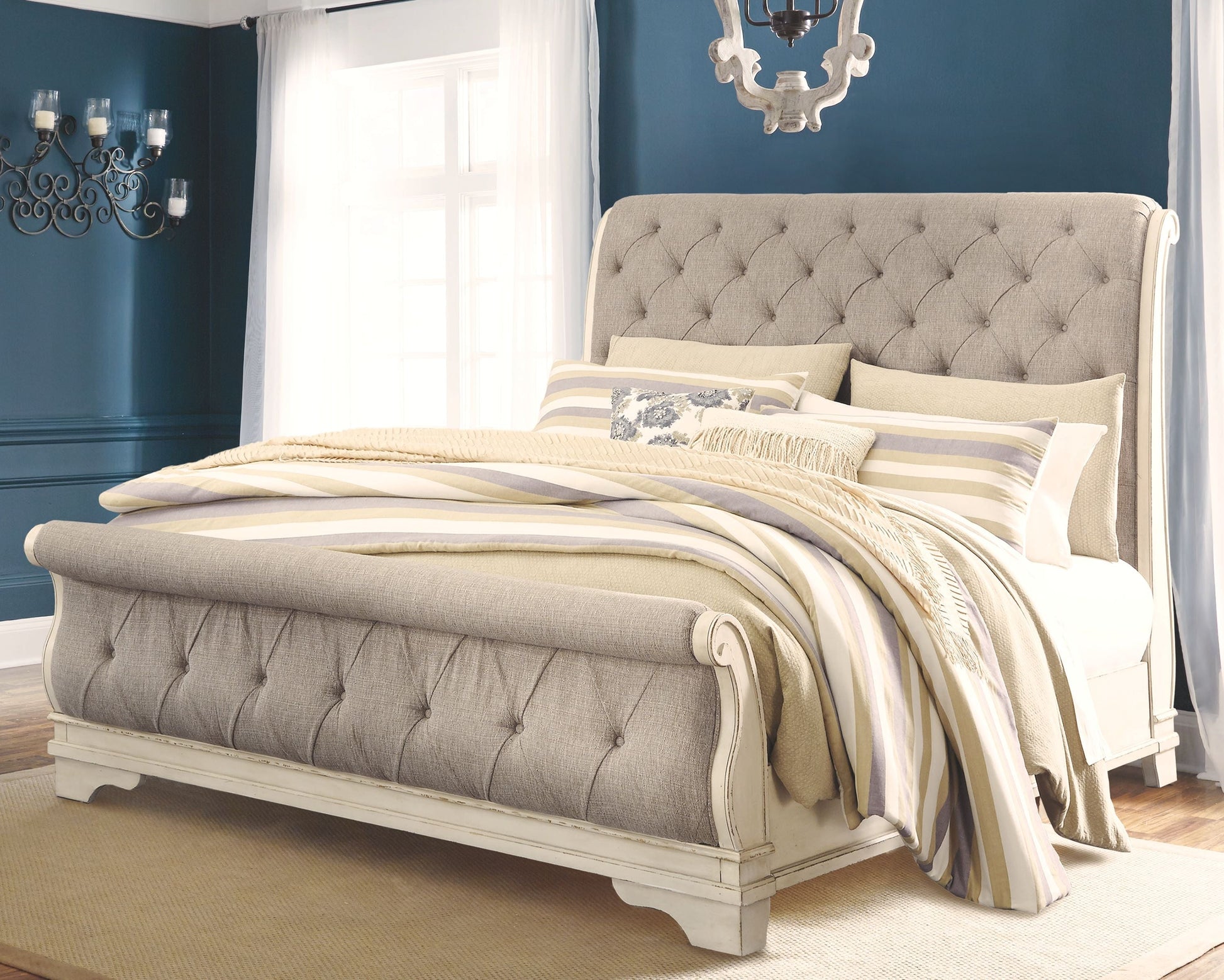 Signature Design by Ashley® Realyn - Upholstered Sleigh Bed | Meri Furniture