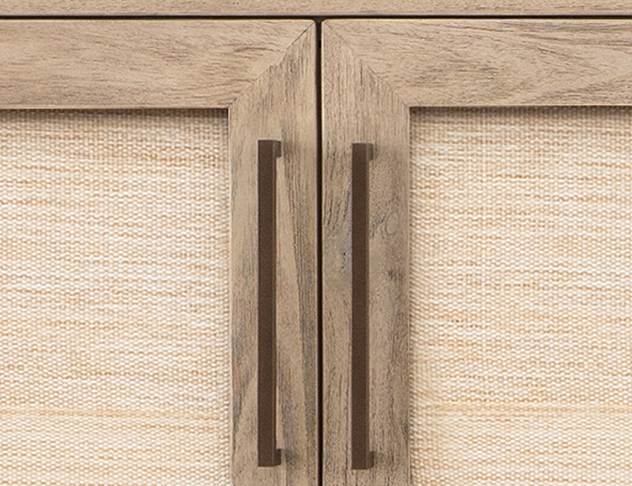 Solara - 4-Door Console