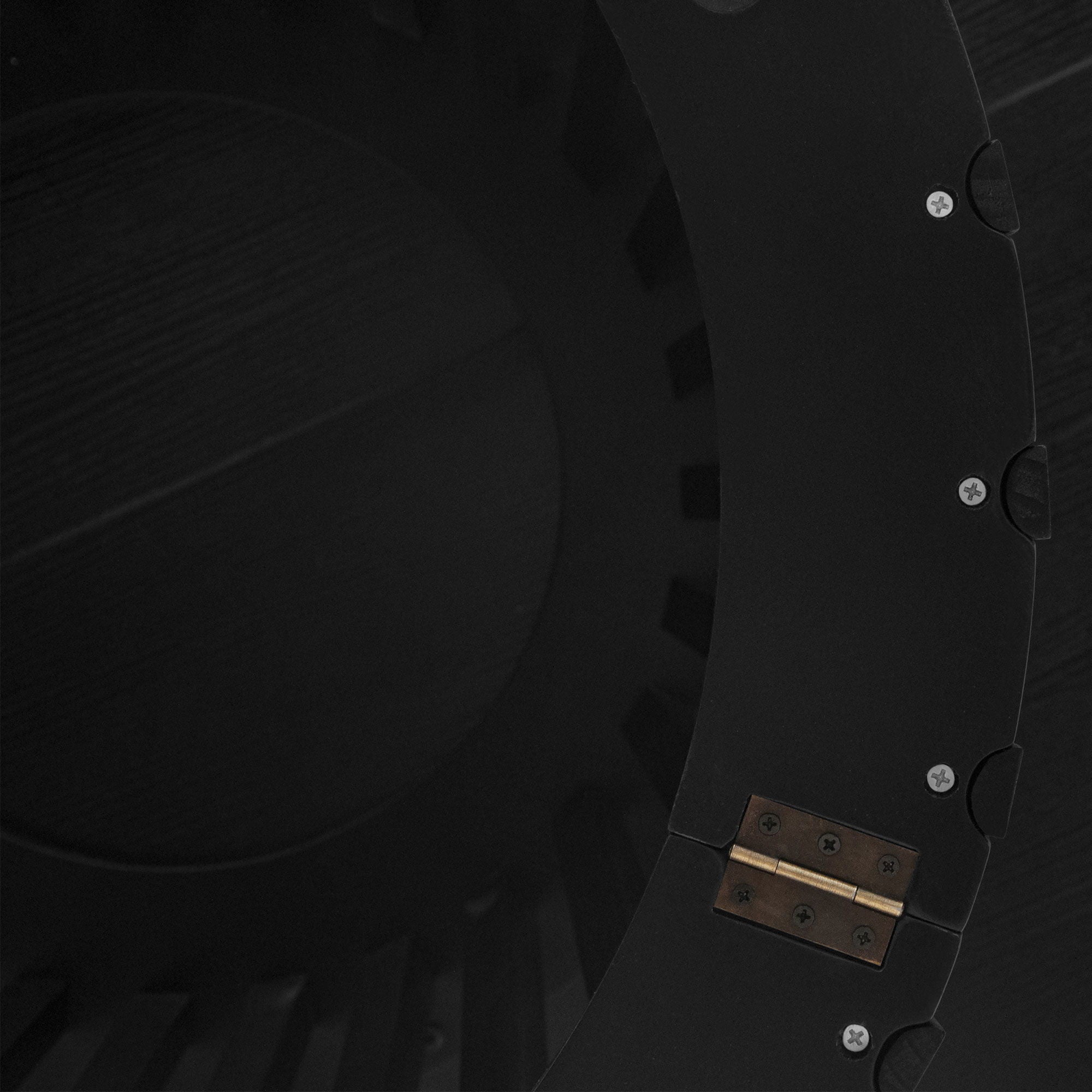 Modern Round Coffee Table With Grille Moldin