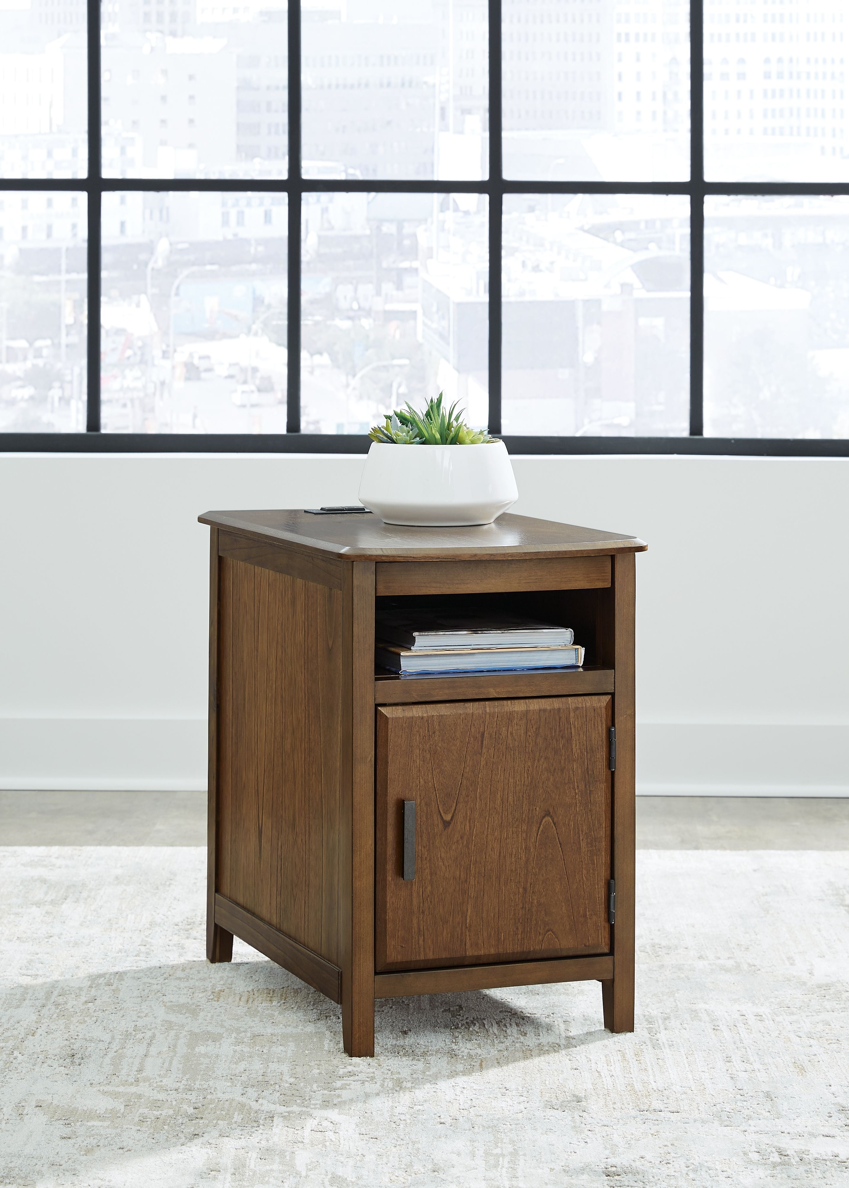 Signature Design by Ashley® Devonsted - Brown - Chair Side End Table | Meri Furniture