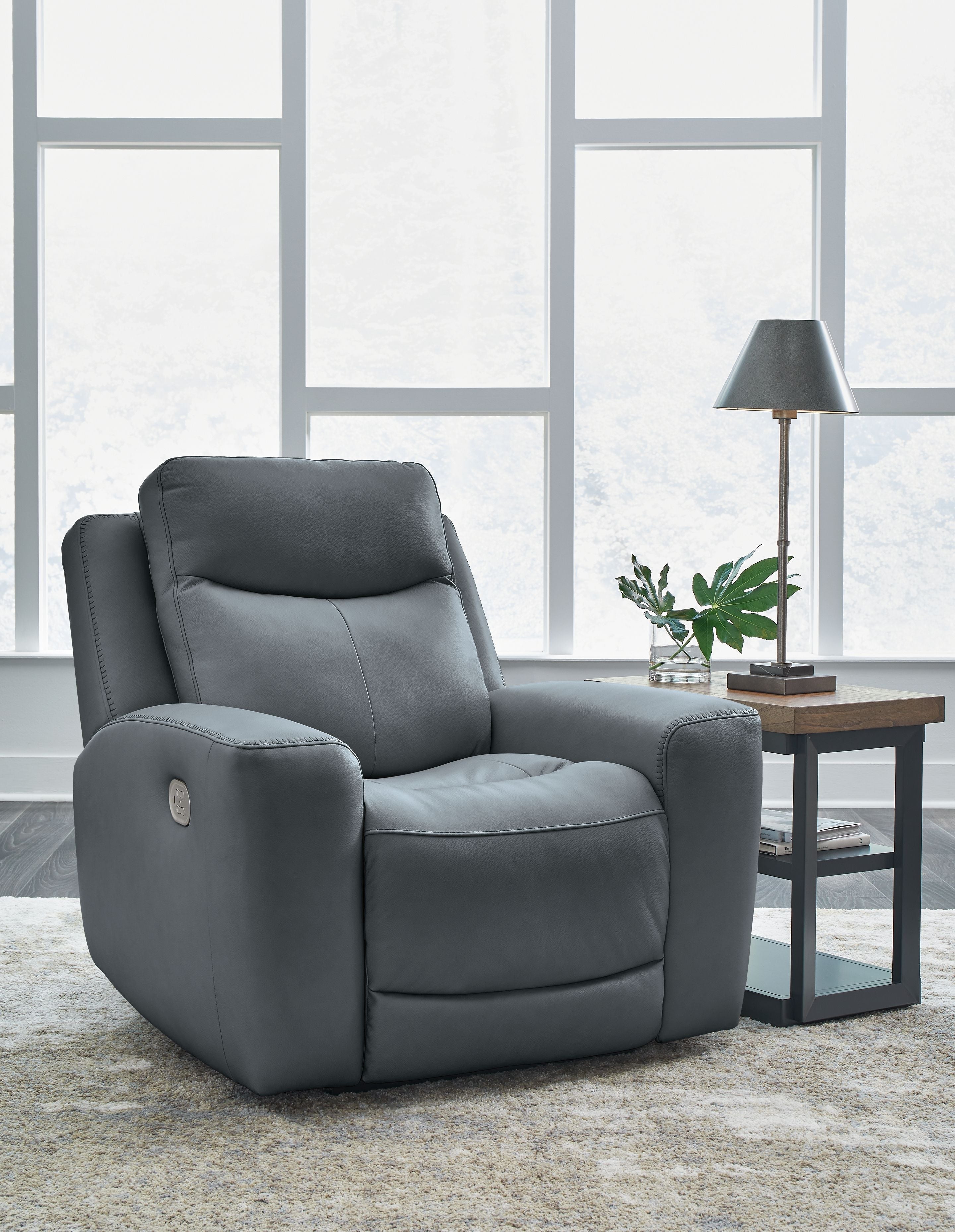 Signature Design by Ashley® Mindanao - Pwr Recliner/Adj Headrest | Meri Furniture