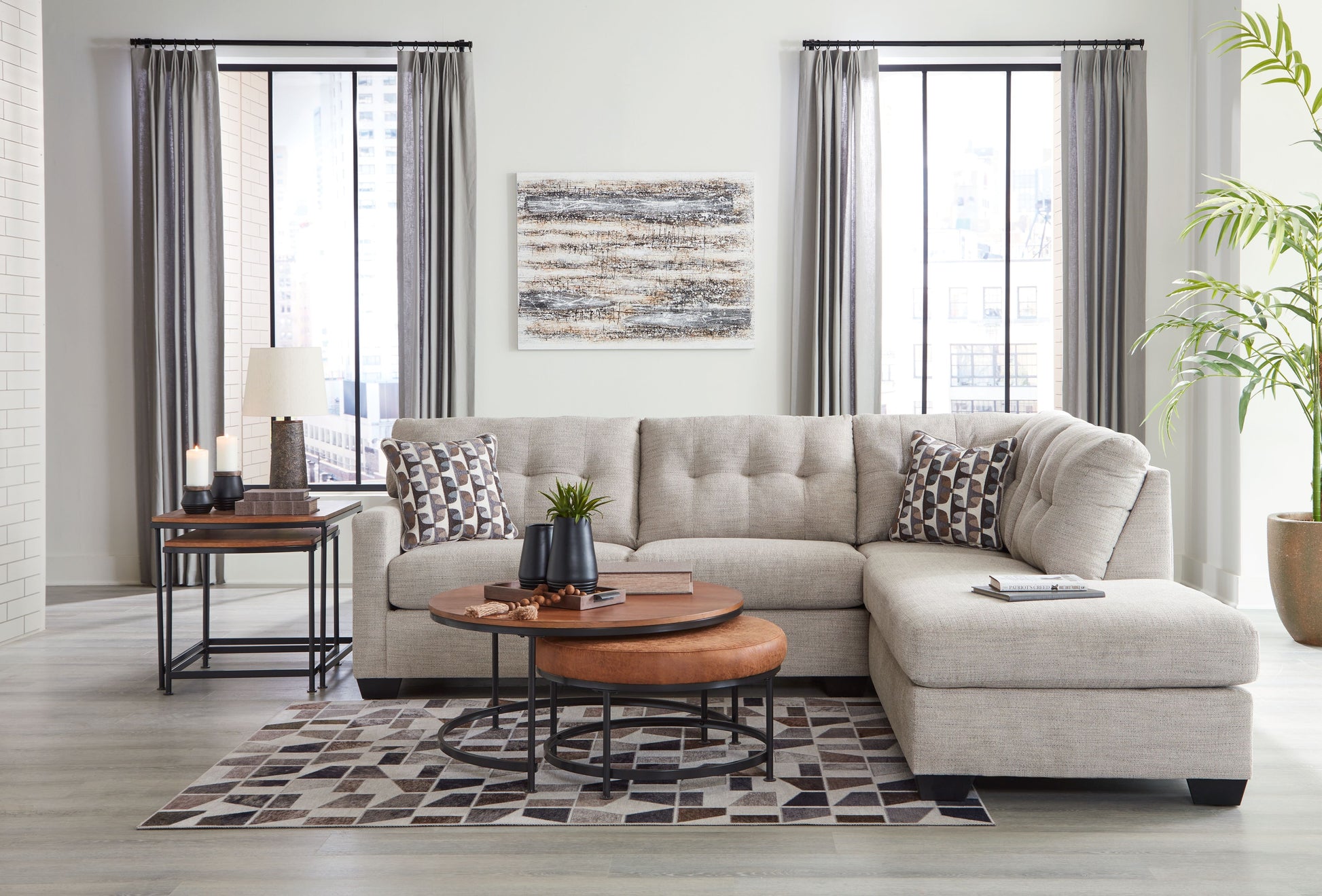 Signature Design by Ashley® Mahoney - Sectional | Meri Furniture