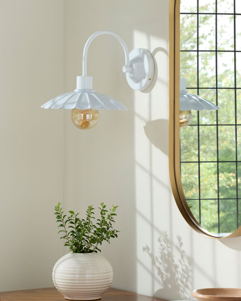 Pavona Wall Sconce