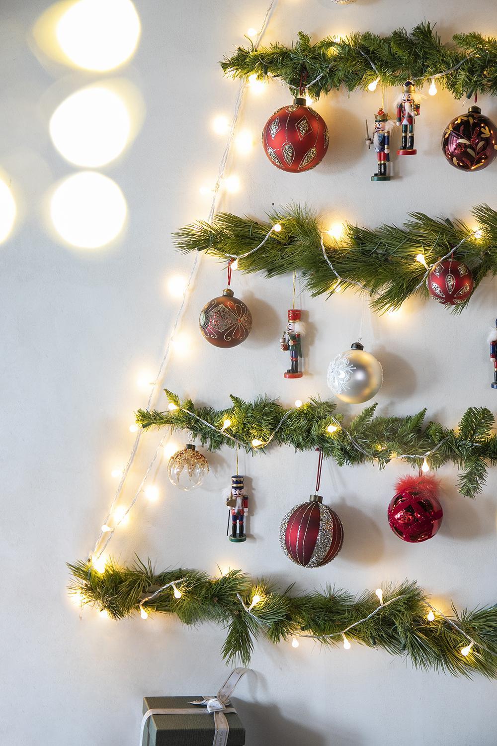 Decorative Hanging Ball Christmas Tree Ornaments For Holiday Decorations (Set of 6)