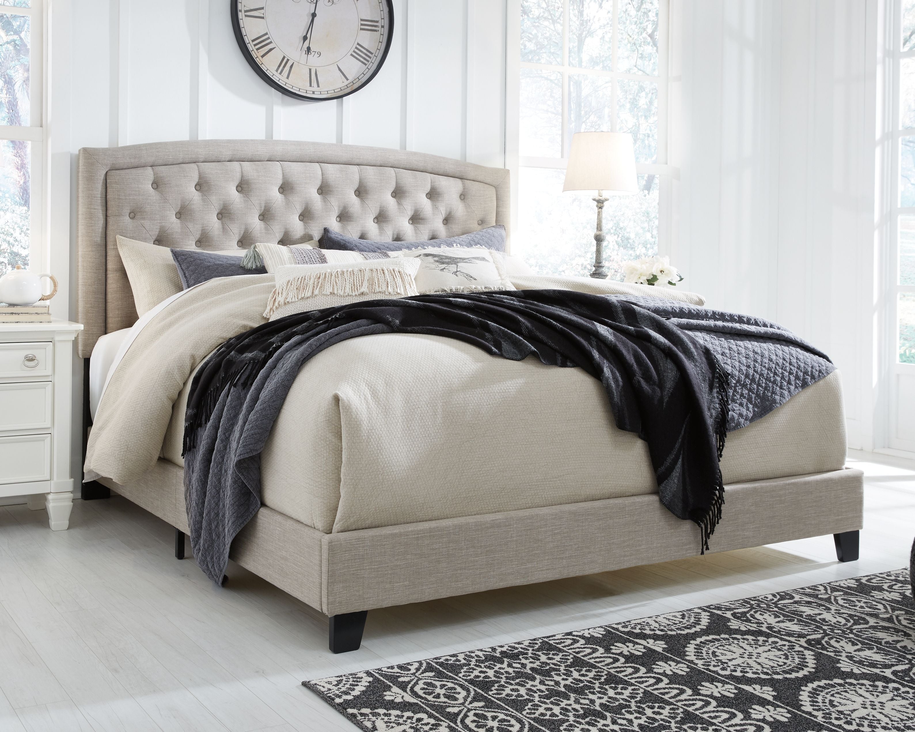 Ashley Furniture Jerary - Arched Upholstered Bed | Meri Furniture