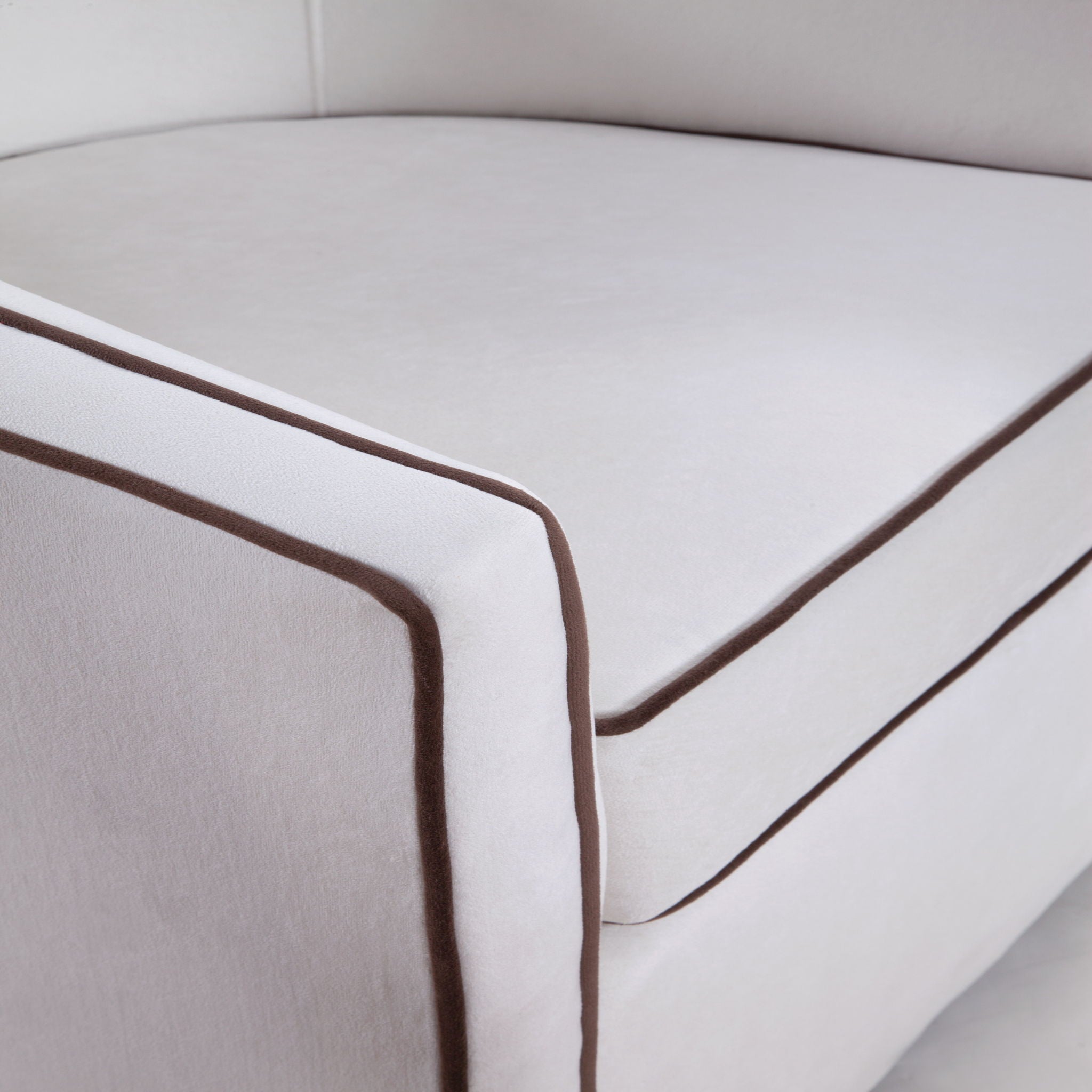 Kendall - Swivel Chair With Barrel Back Design