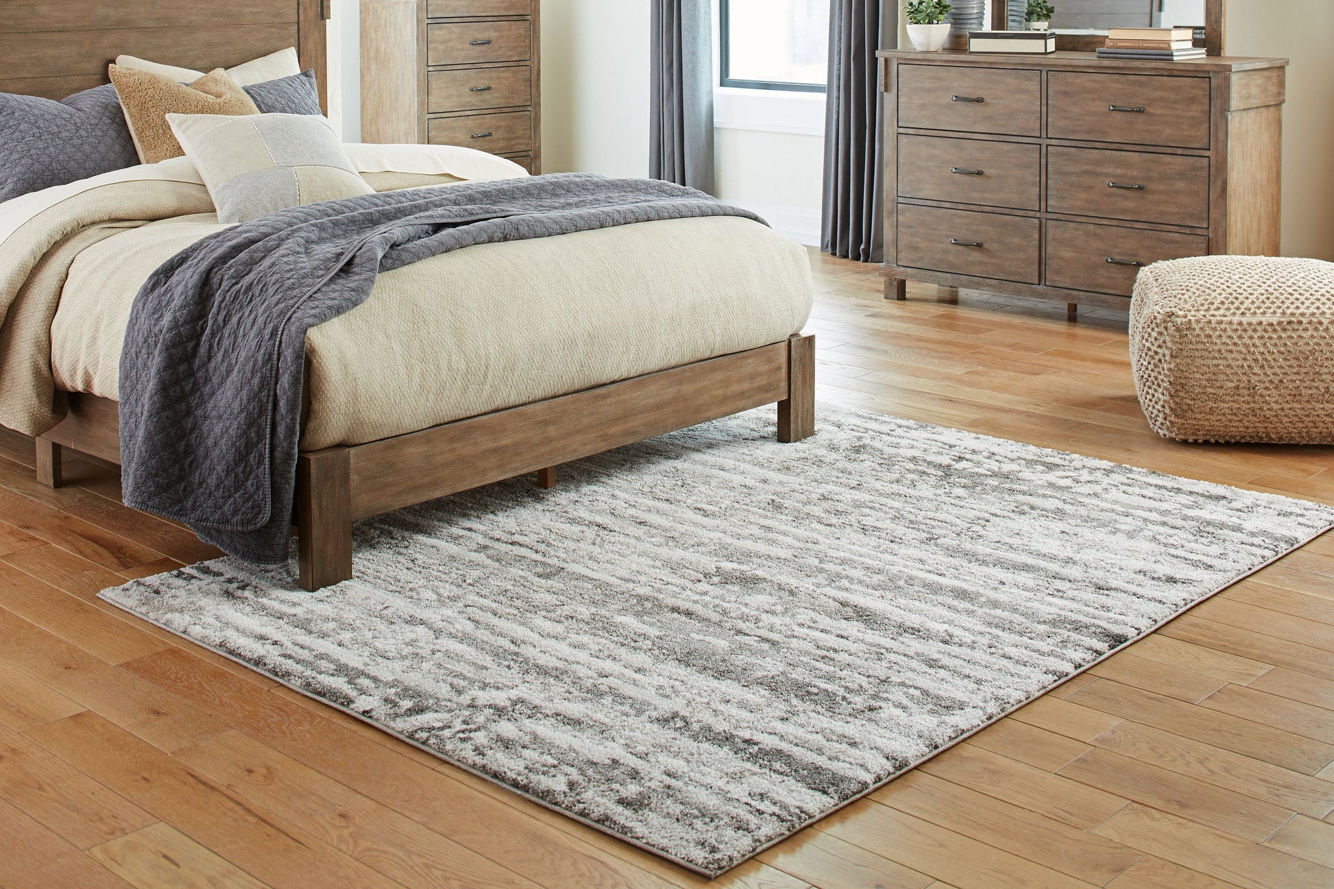 Ashley Furniture Bryna - Rug | Meri Furniture