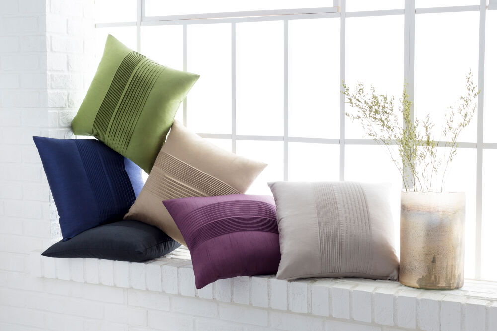 Solid Pleated Pillow