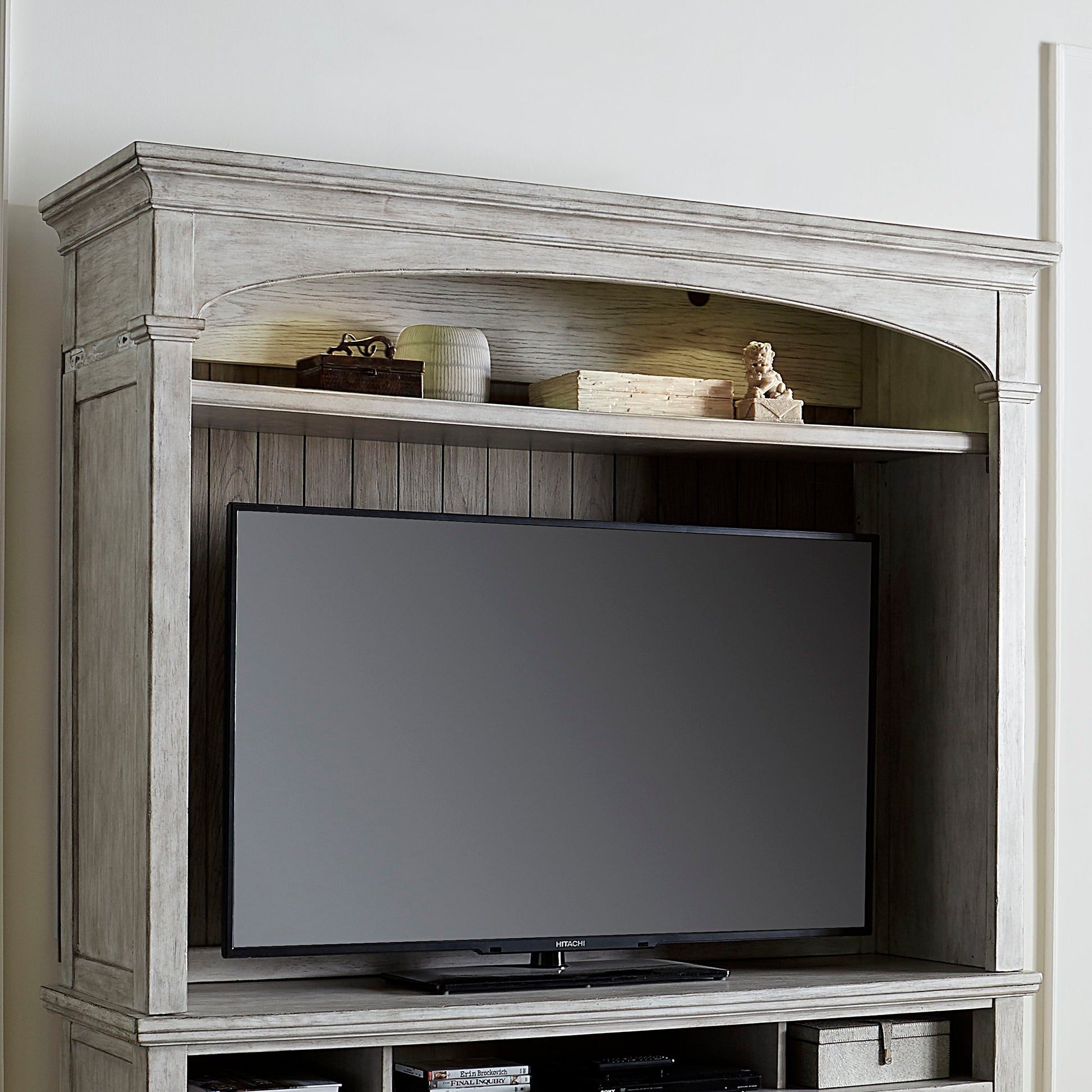 Liberty Furniture Heartland - Entertainment Hutch - White | Meri Furniture