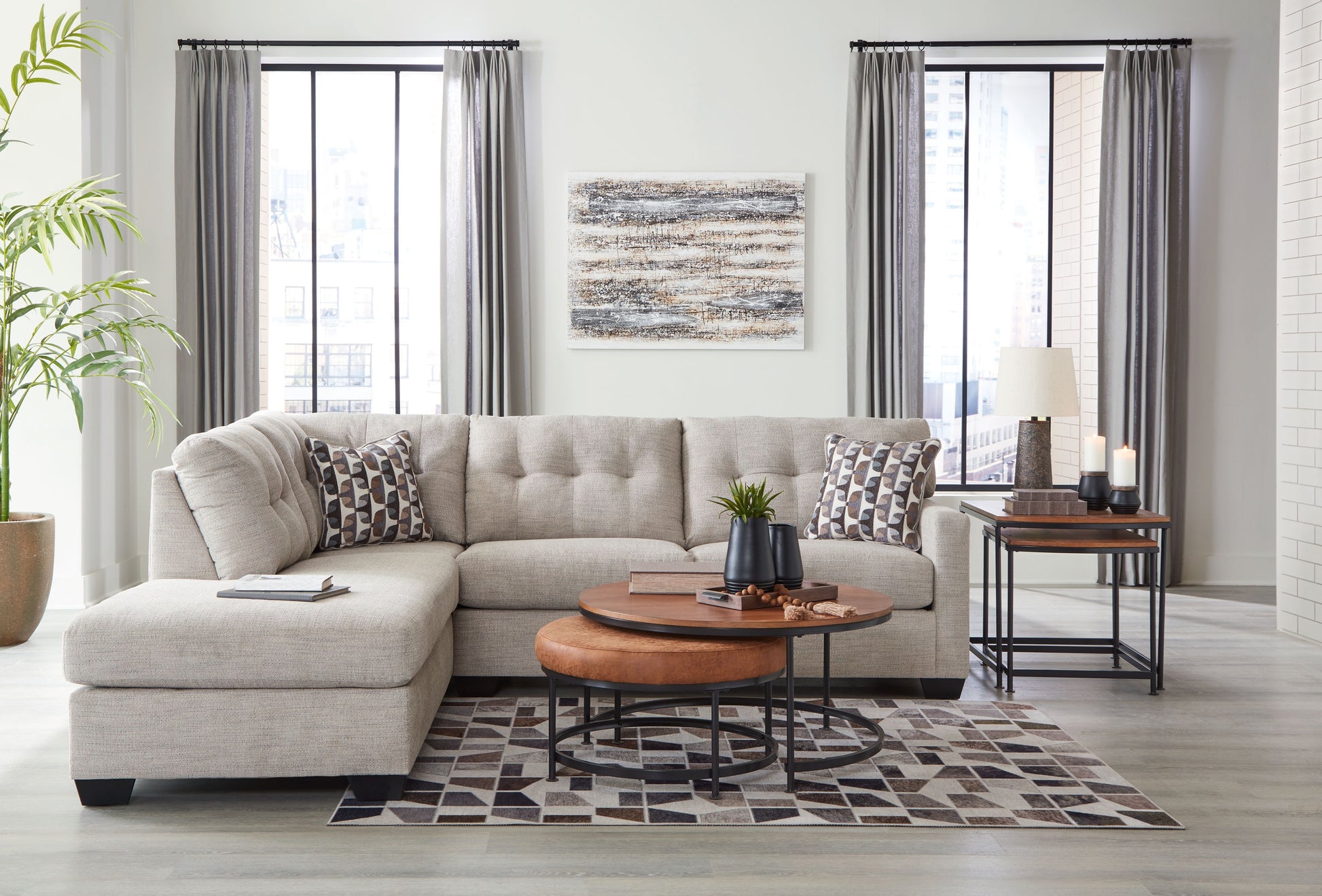 Signature Design by Ashley® Mahoney - Sectional | Meri Furniture