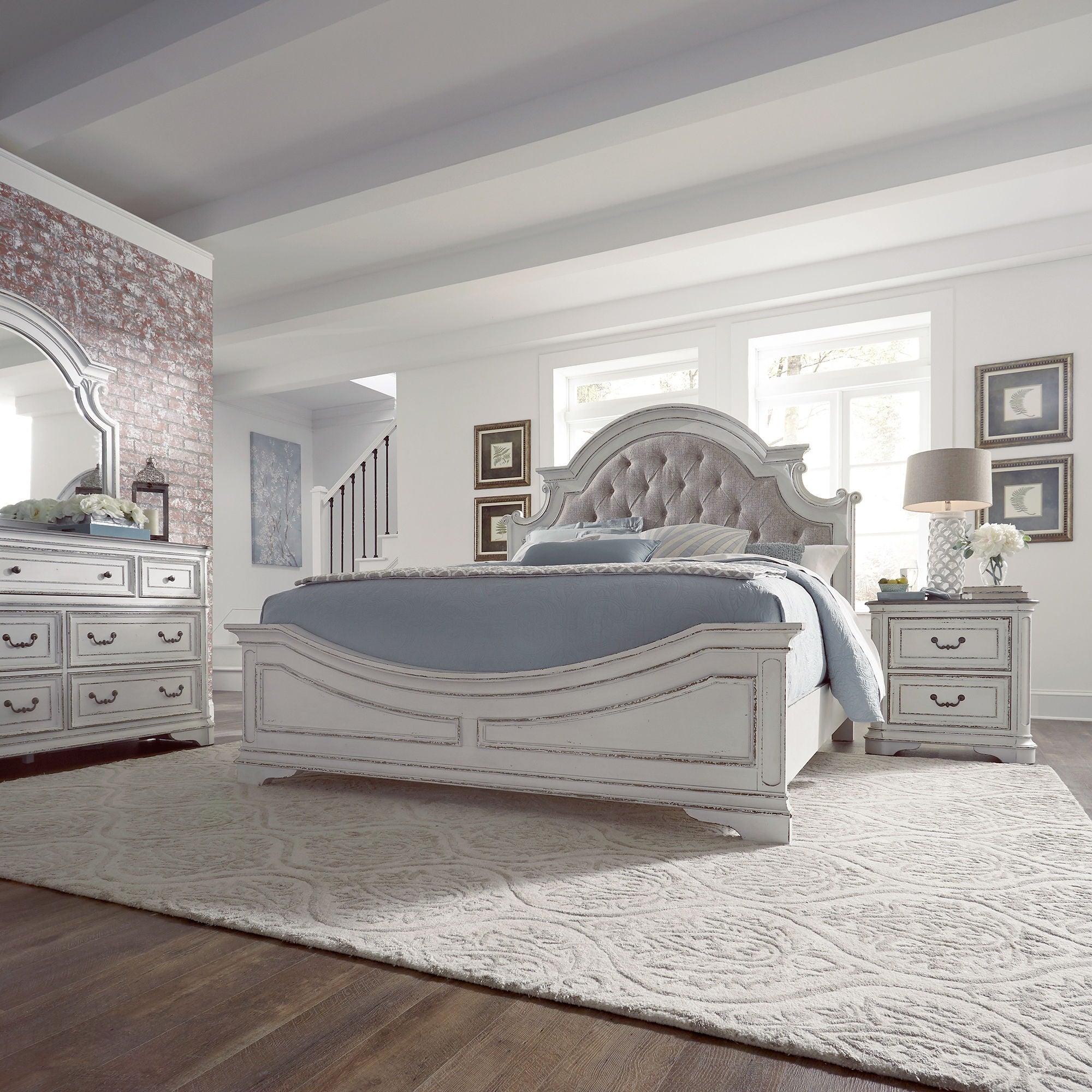 Liberty Furniture Magnolia Manor - Upholstered Bedroom Set | Meri Furniture