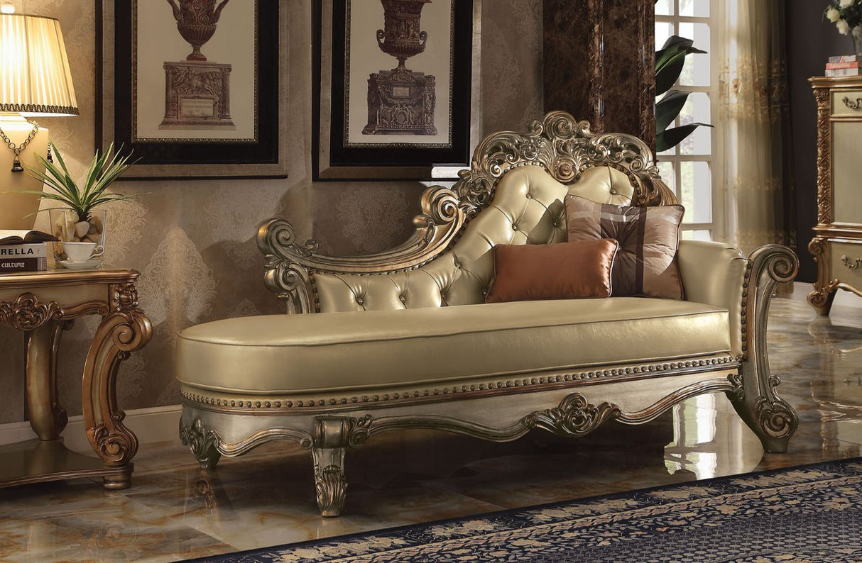 Create an elegant, traditional design in your room with the Vendome Chaise.