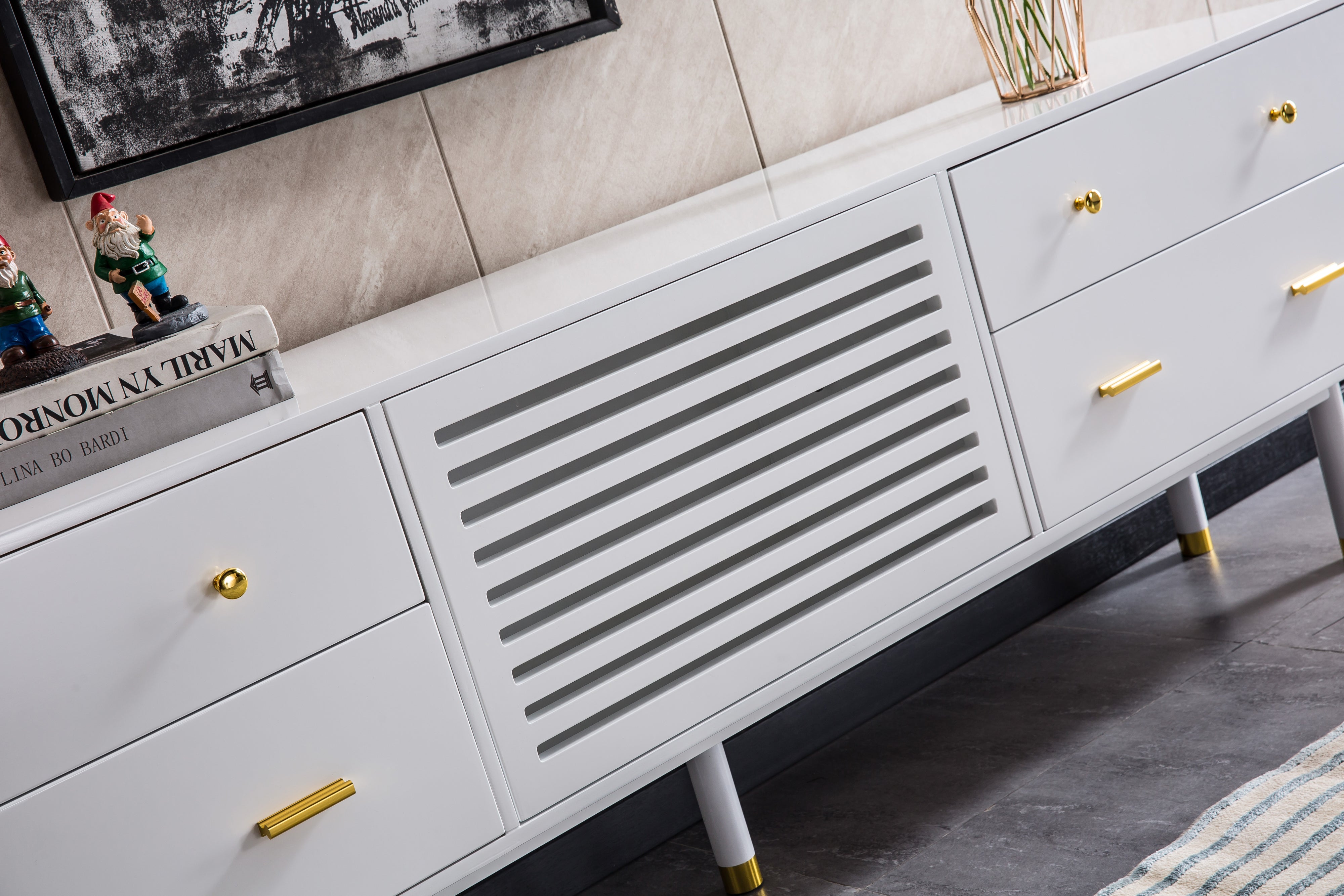 Modern White Lacquer TV Stand with Wooden Legs