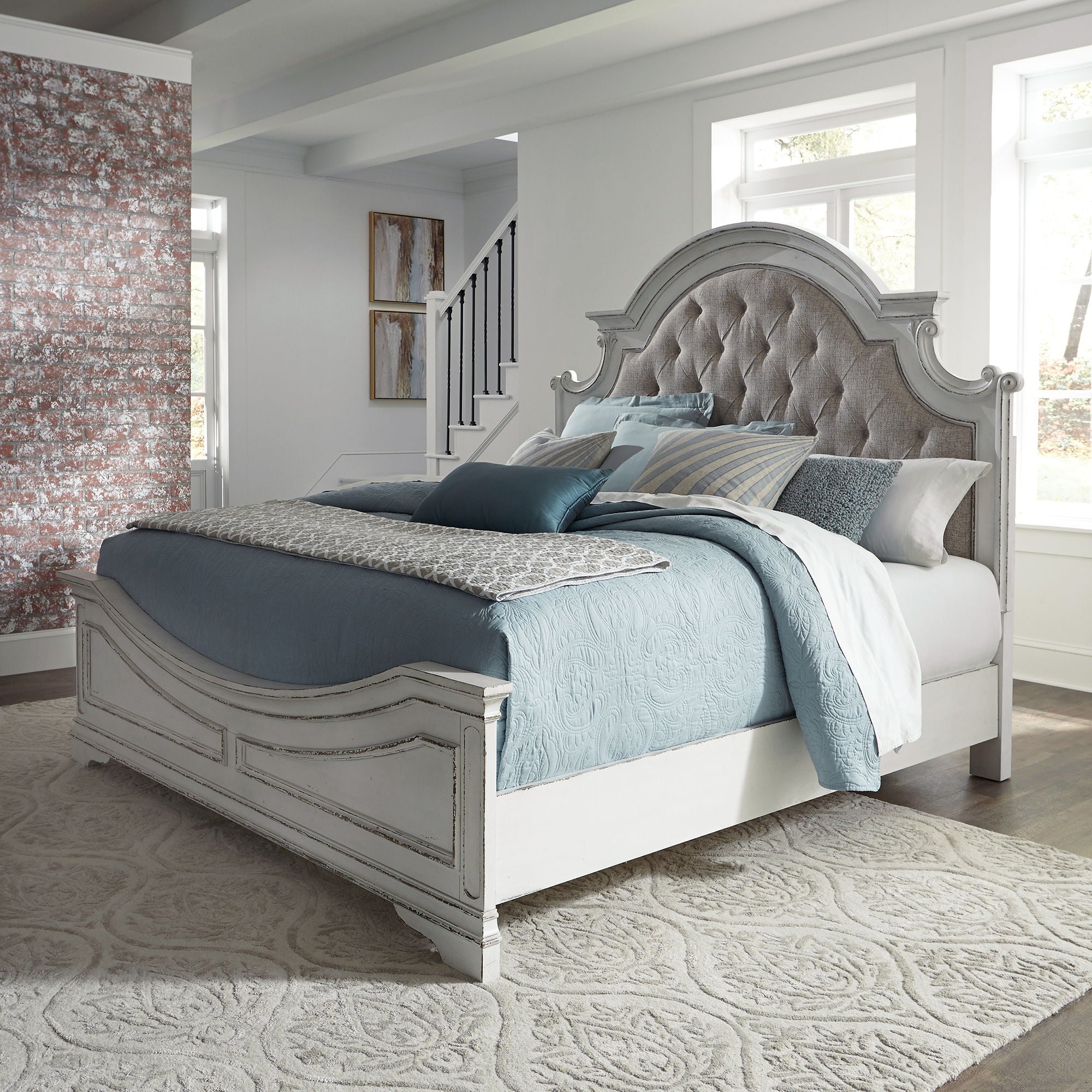 Liberty Furniture Magnolia Manor - Upholstered Bedroom Set | Meri Furniture