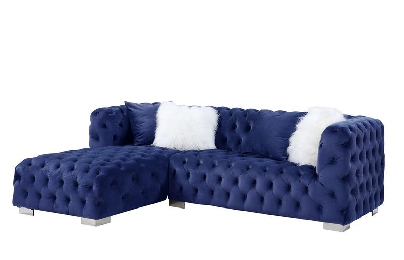 ACME •KD Legs•4 Pillows Included(Loveseat: 1 Fur+1 Body/Chaise: 1 Fur+1 Body)•Foam Density: D28 | Meri Furniture