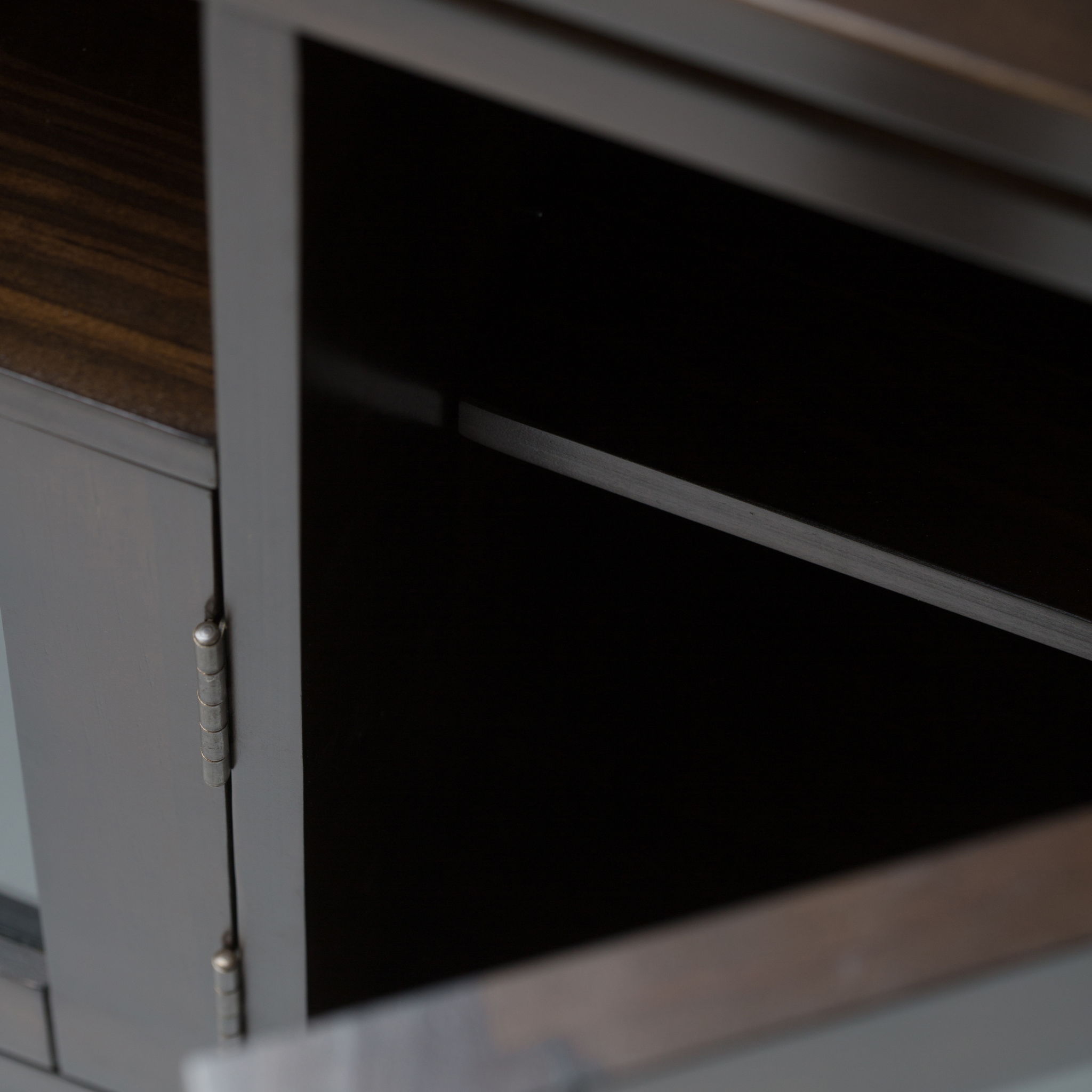 Cosmopolitan - Wide TV Media Stand - Mahogany Brown