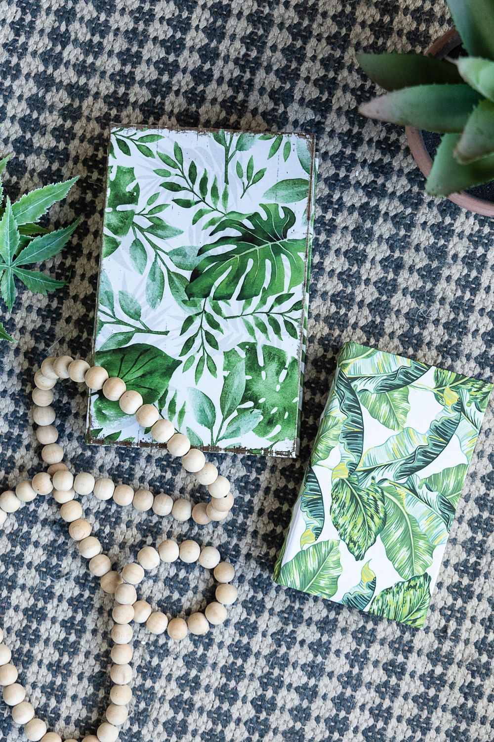 Botanical And Book Boxes (Set of 2) - White / Green