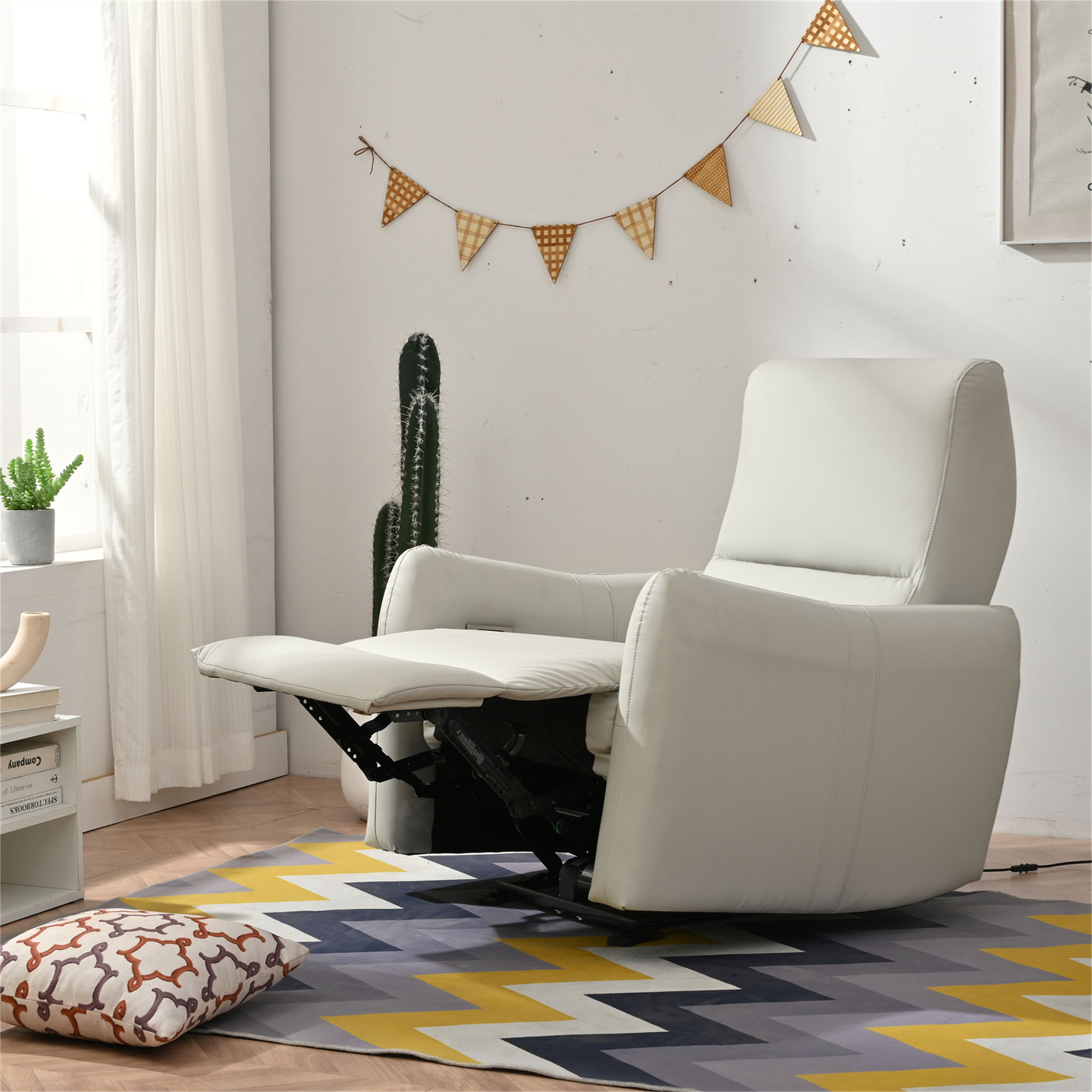 Wall Hugger Power Recliner Chair With USB Port (Type-C)