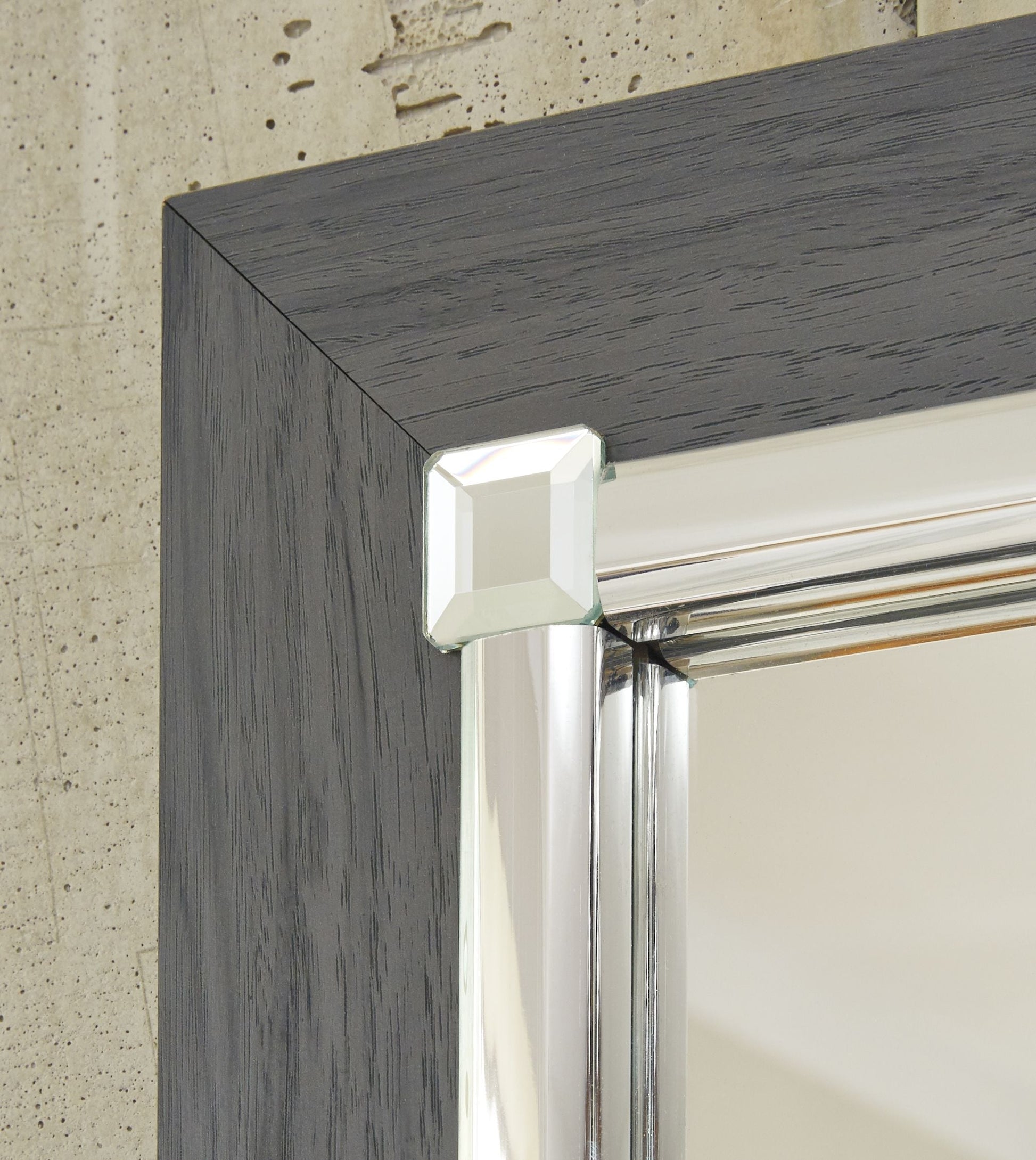 Ashley Furniture Lodanna - Dresser, Mirror | Meri Furniture