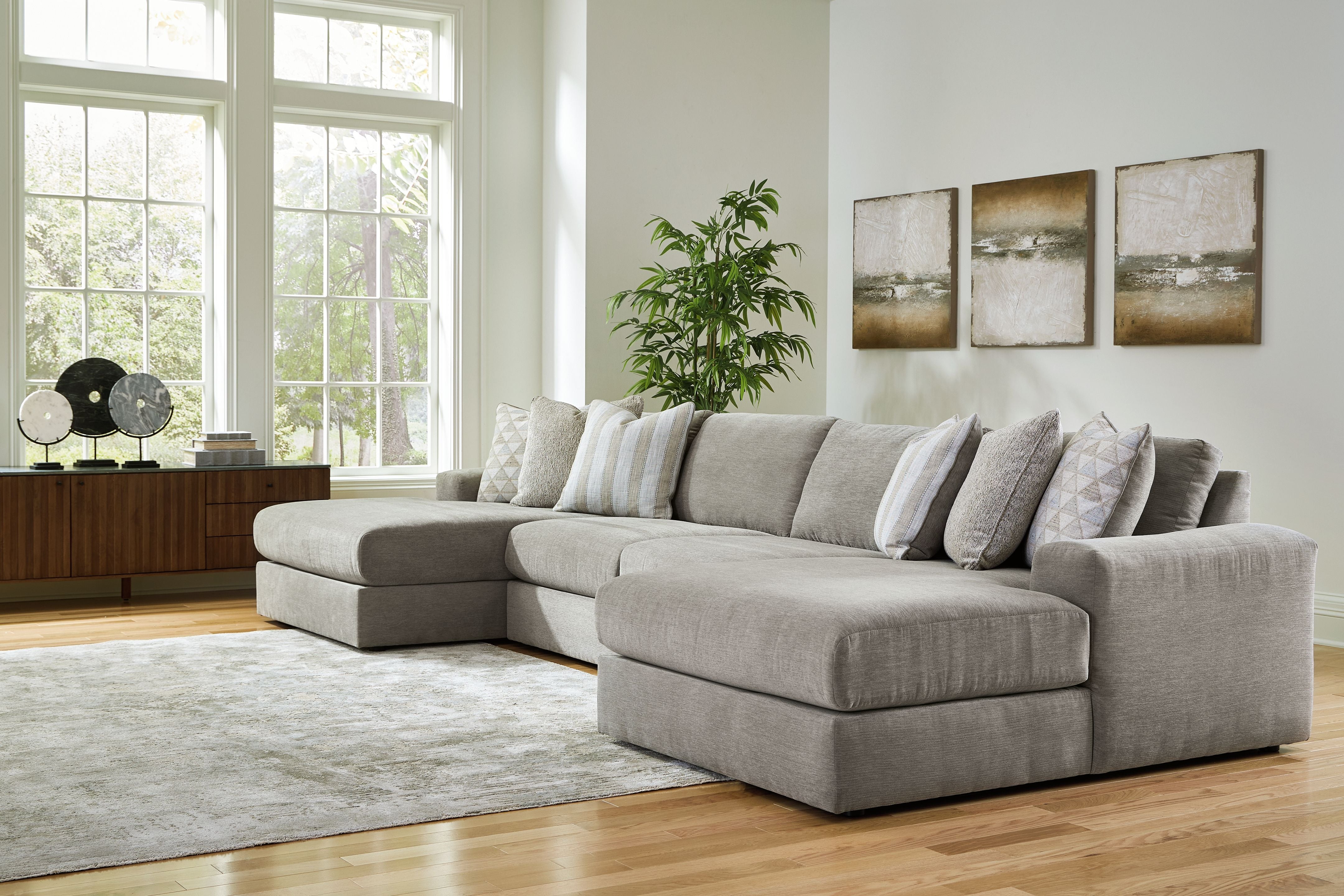 Signature Design by Ashley® Avaliyah - Sectional | Meri Furniture