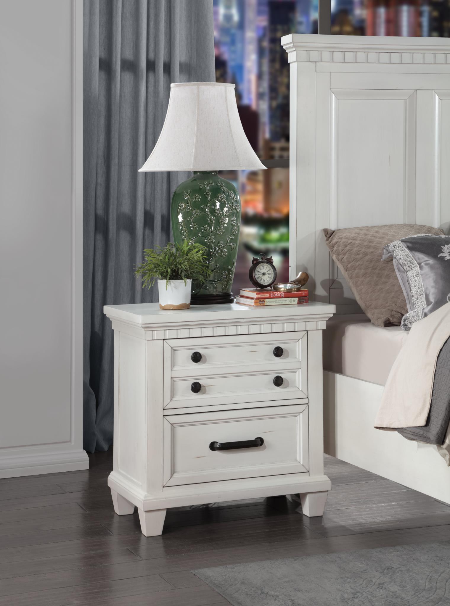 B078 - Nightstand - White