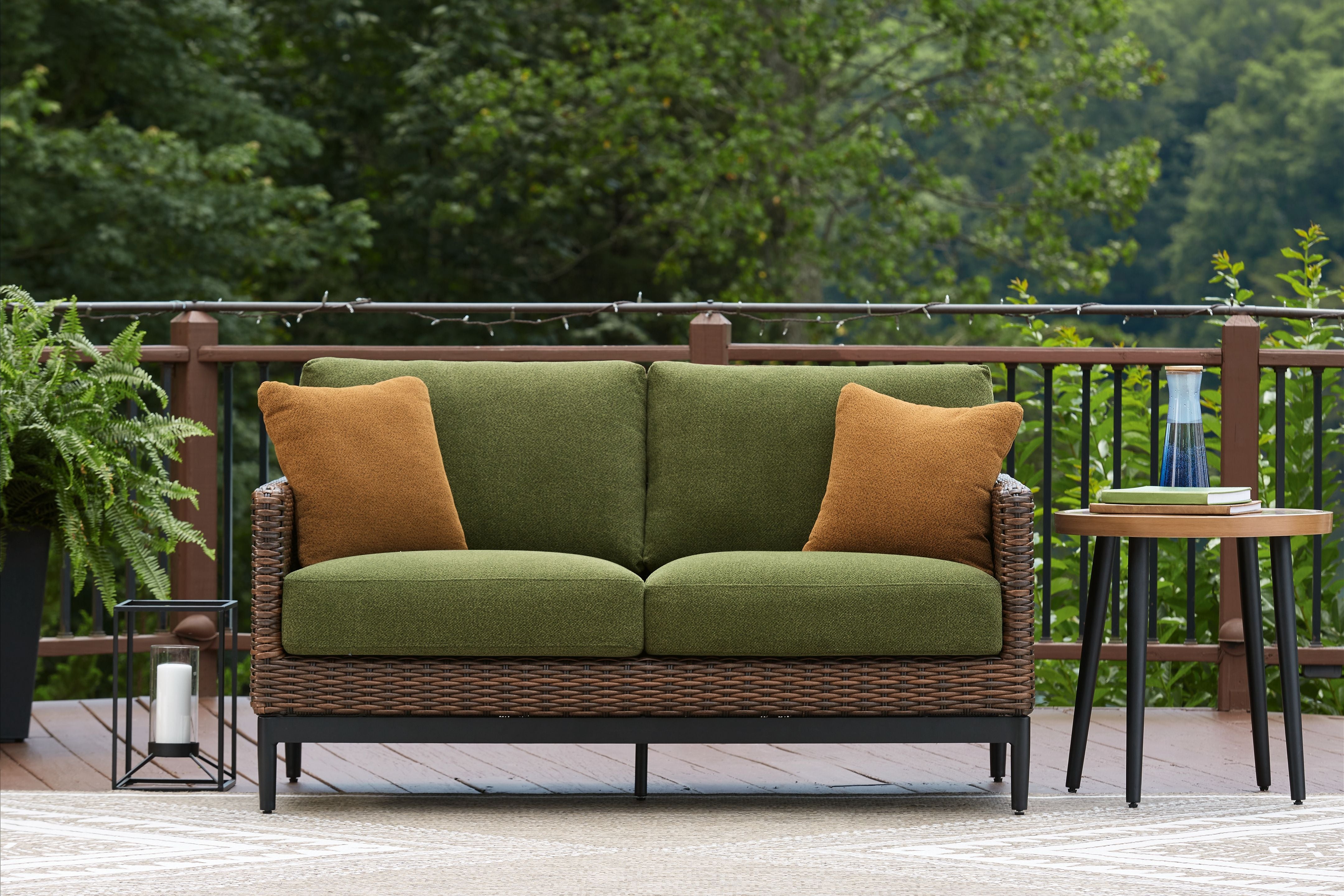 Signature Design by Ashley® Horizon Hall - Brown / Green - Loveseat With Cushion | Meri Furniture