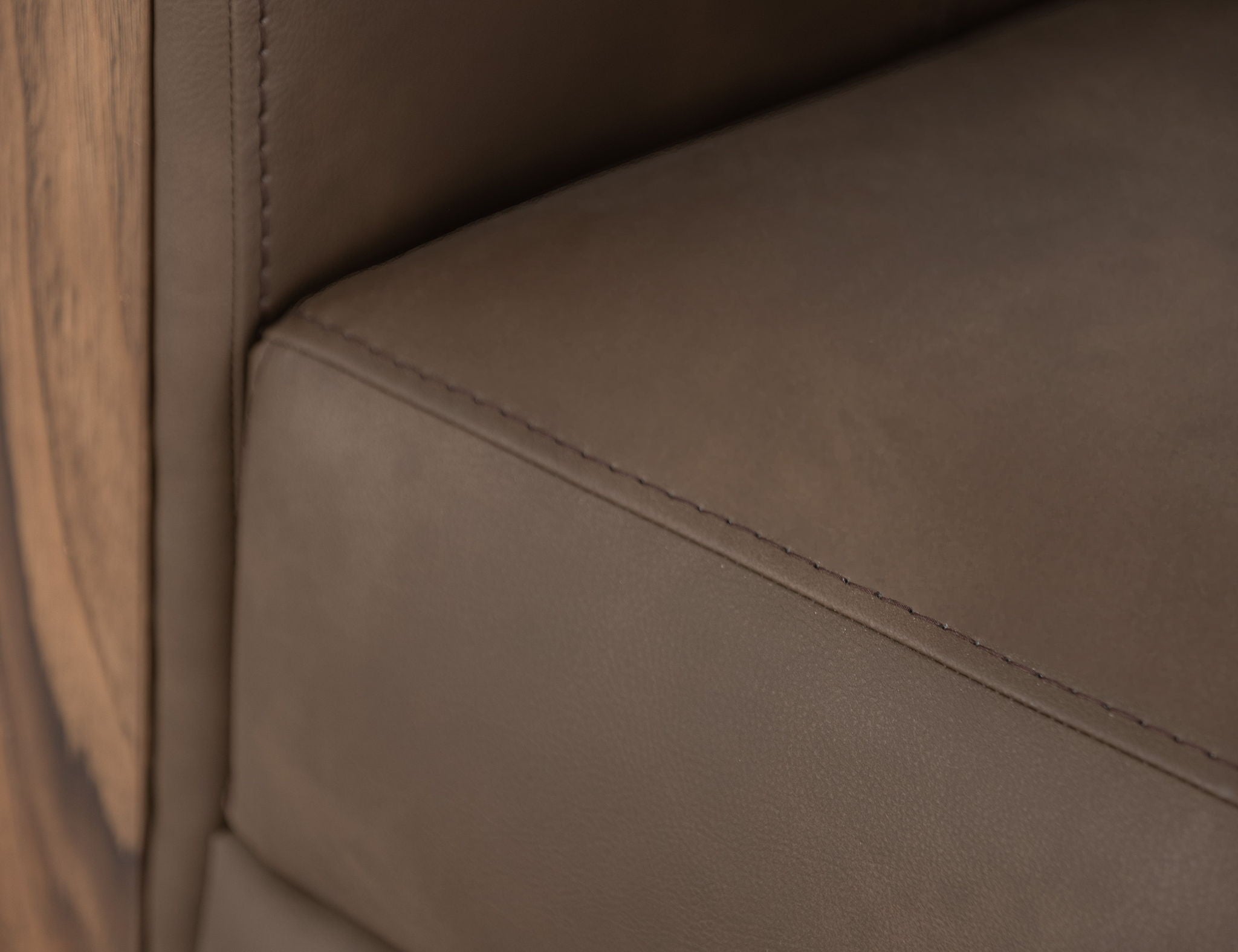 Balam - Armchair - Brown