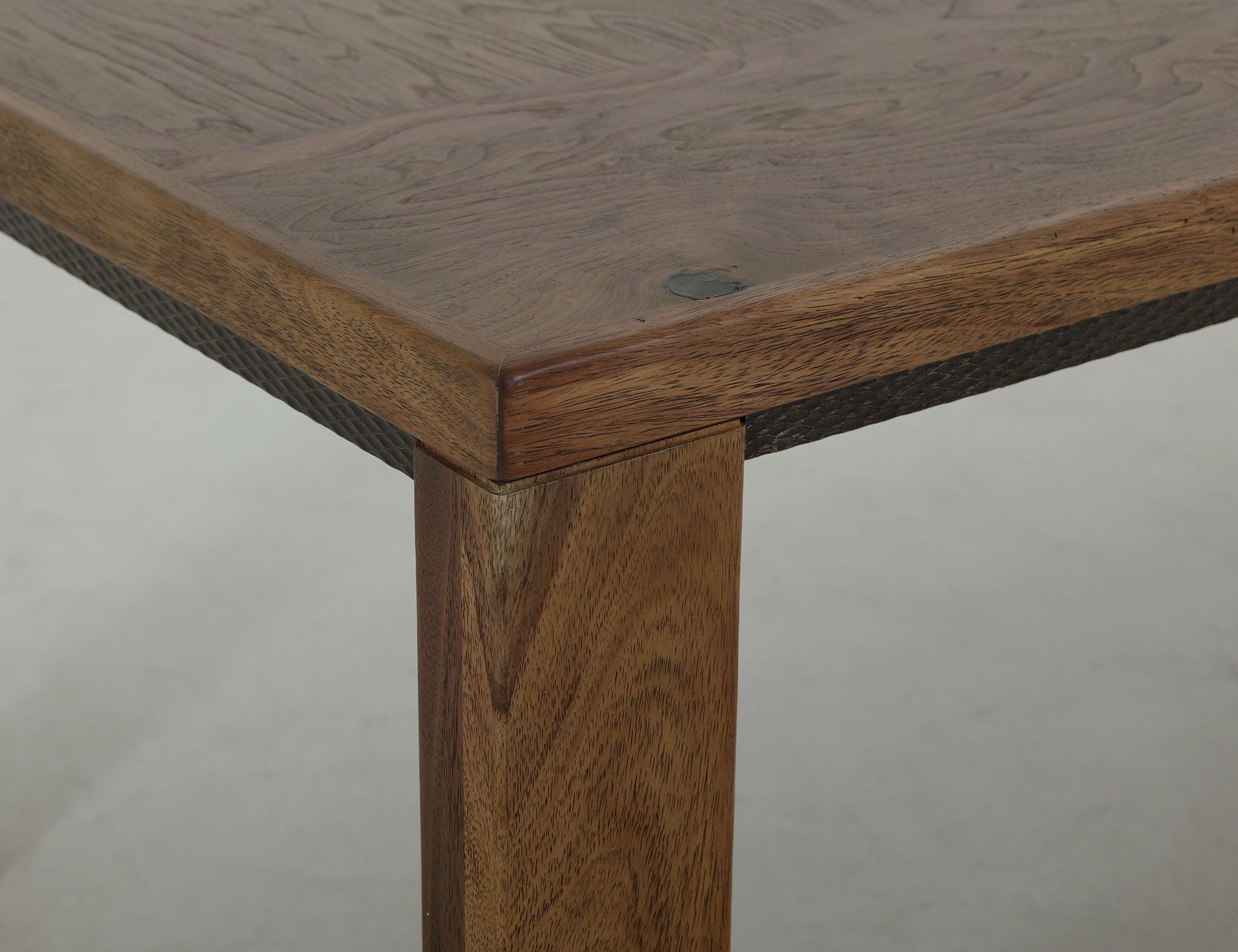Walnut - Table - Walnut Brown