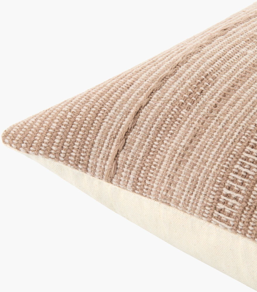 Dalton Pillow