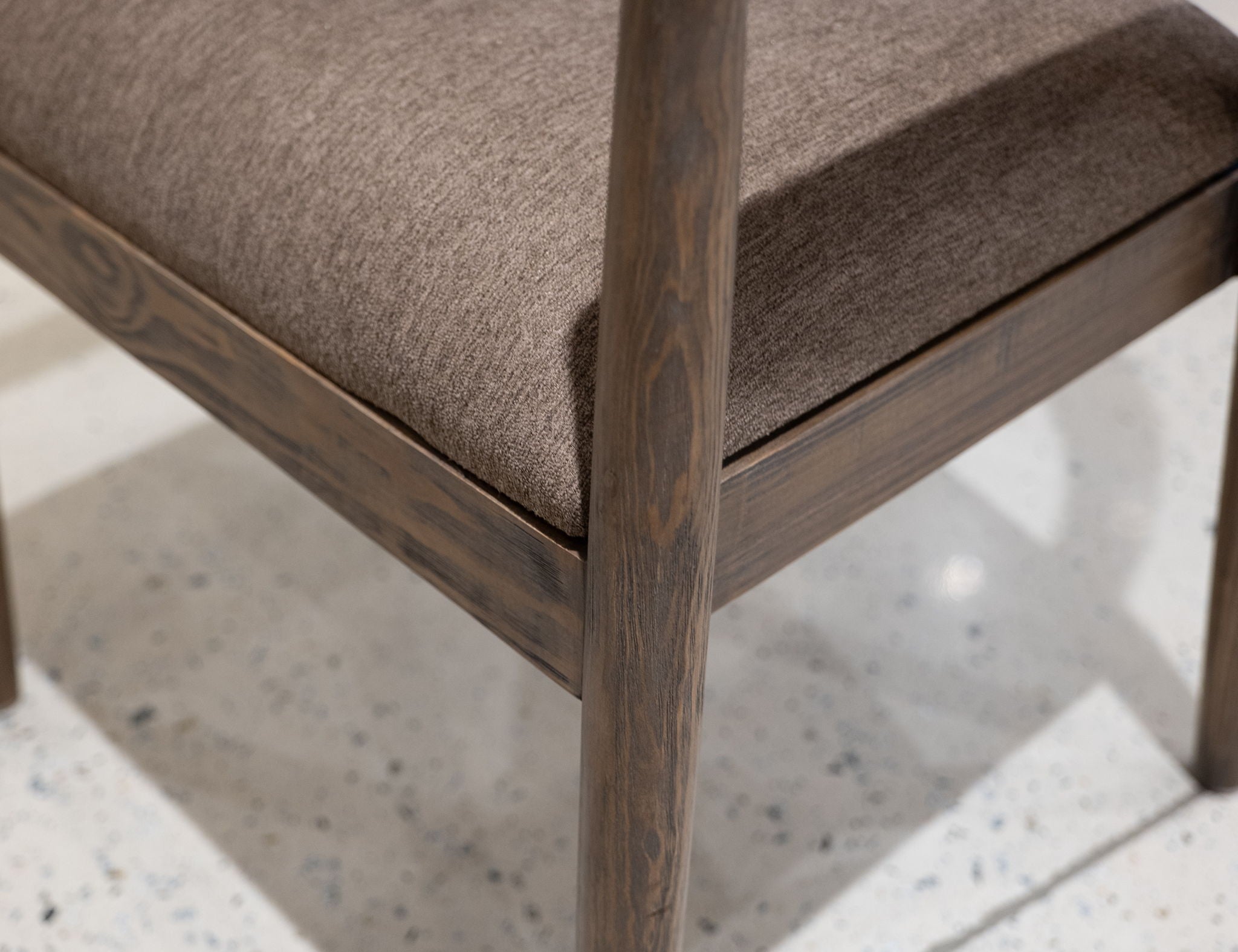 Natural Teca - Wooden Armchair - Quartersawn Oak / Marooned Brown