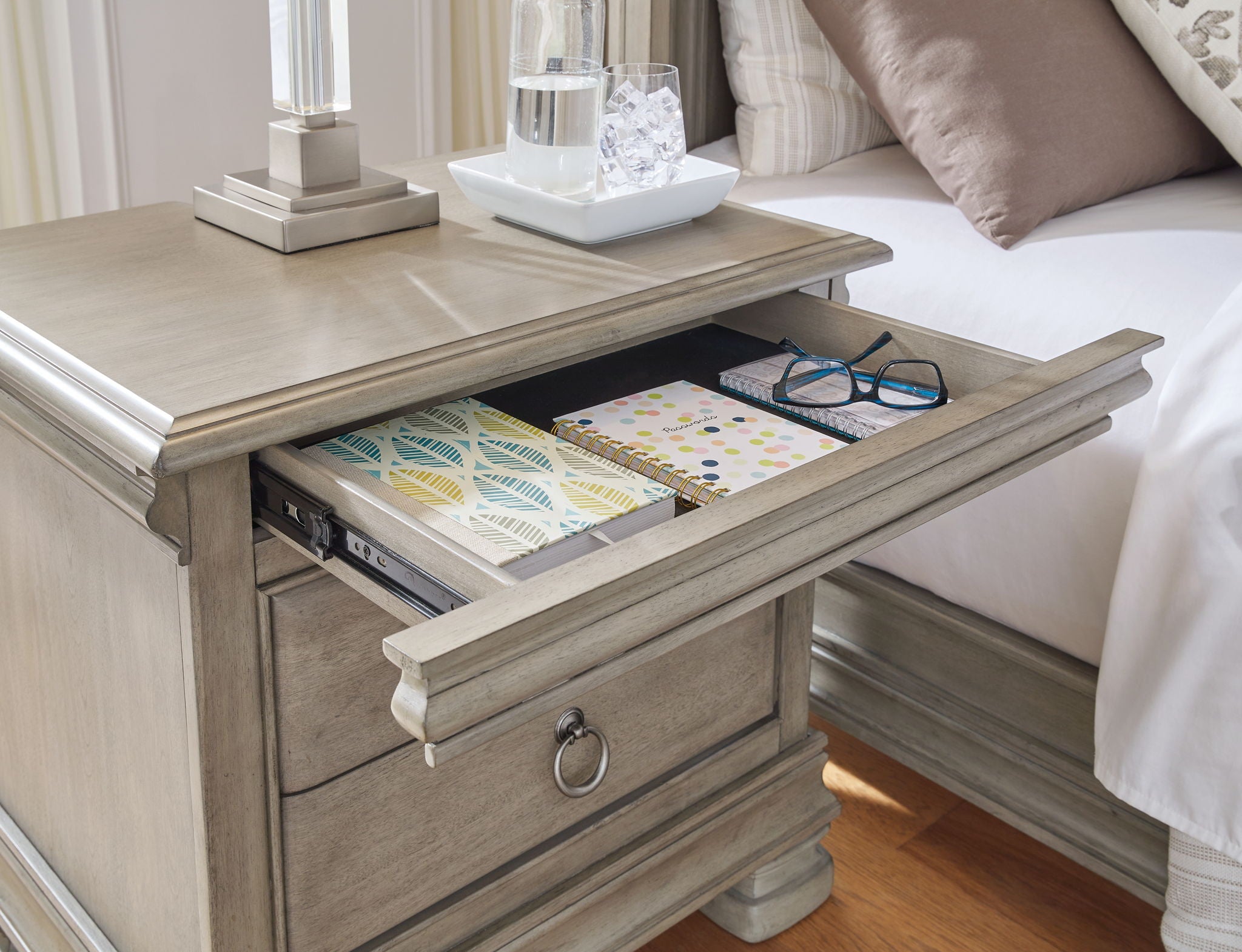 Lexorne - Three Drawer Night Stand - Gray