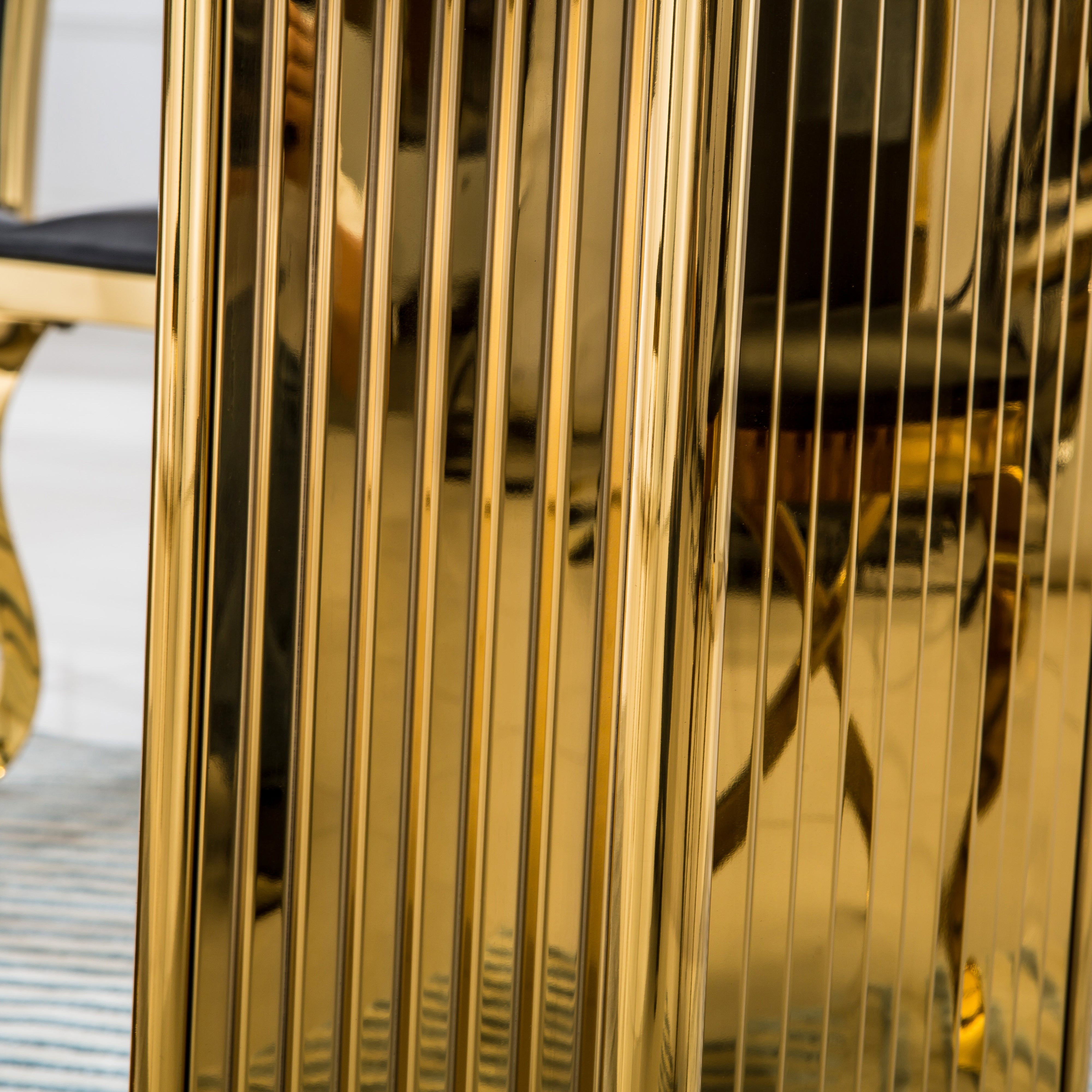 Elegant Rectangular Dining Table