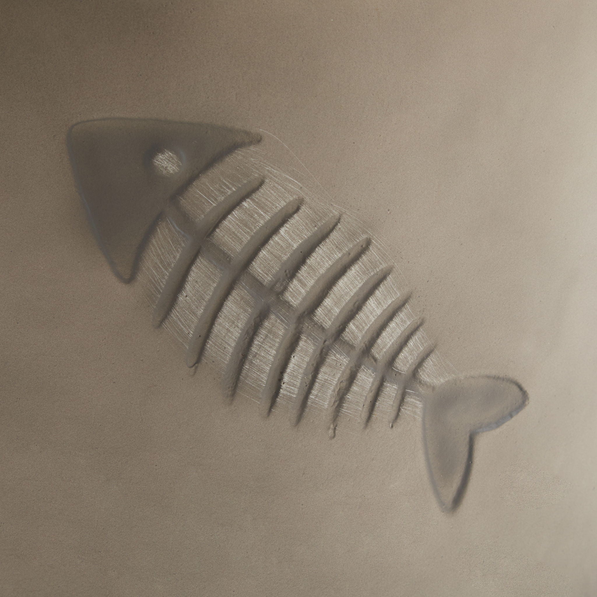 Rustic Magnesium Oxide Side Table With Fish Pattern Design - Gray