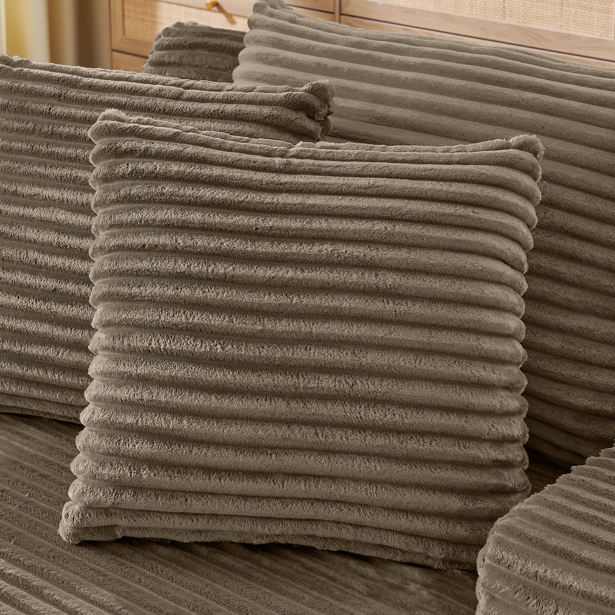 Modern Single Lazy Sofa Lounge Chair With High Density Foam