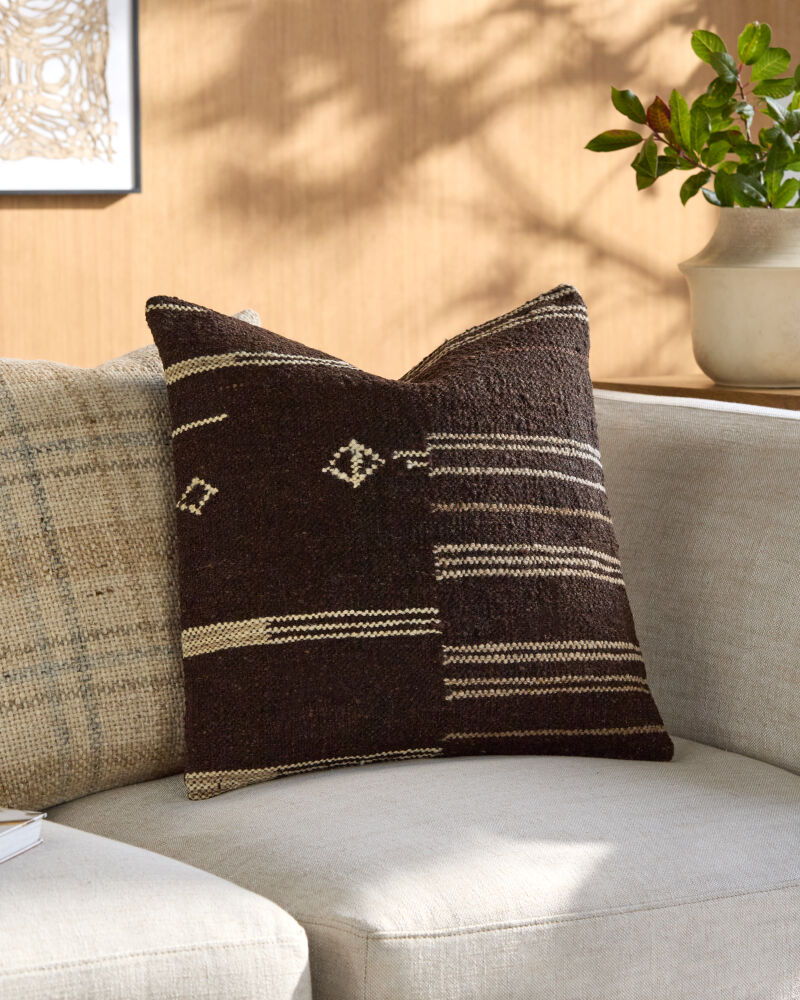 Solea Pillow