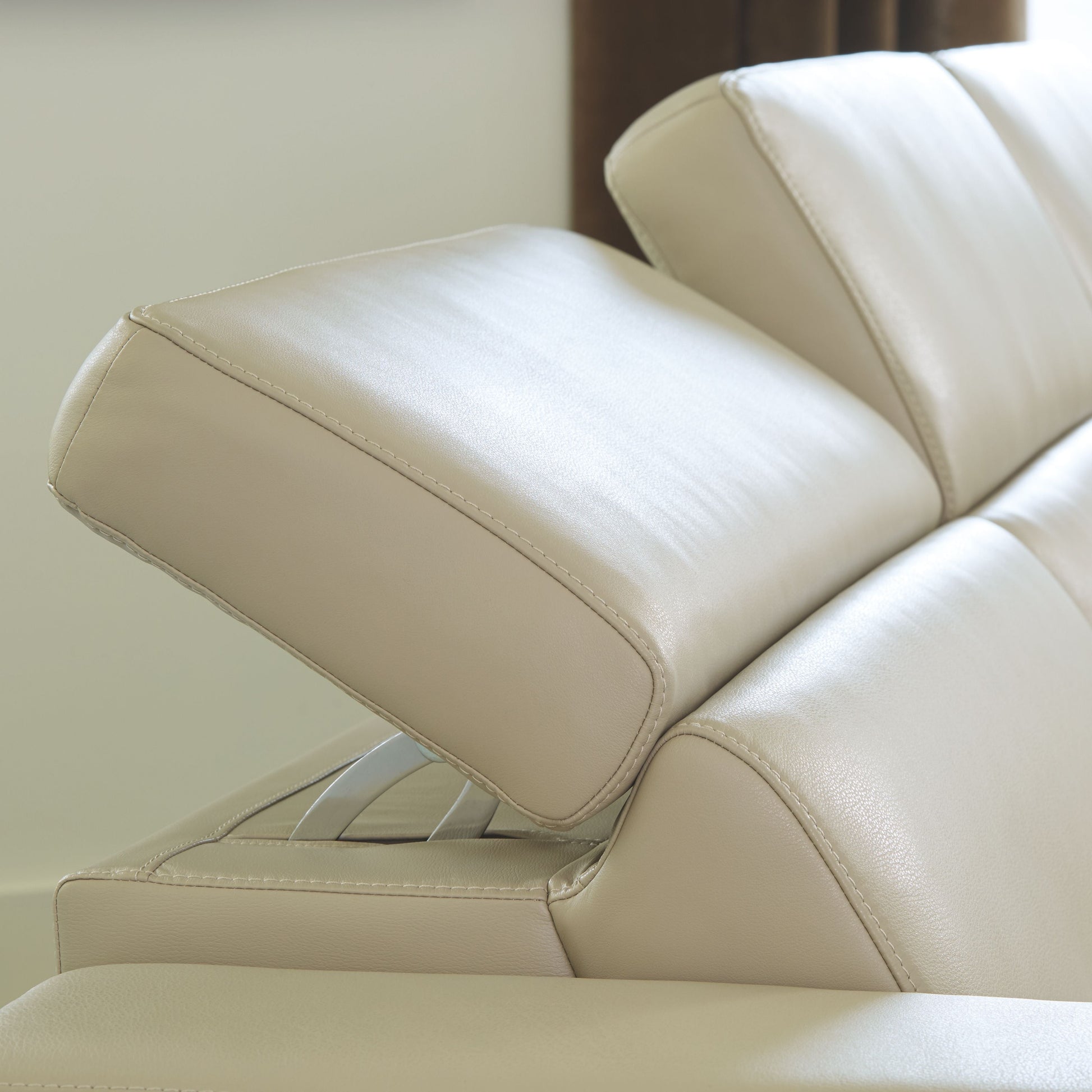 Signature Design by Ashley® Texline - Power Reclining Sectional | Meri Furniture