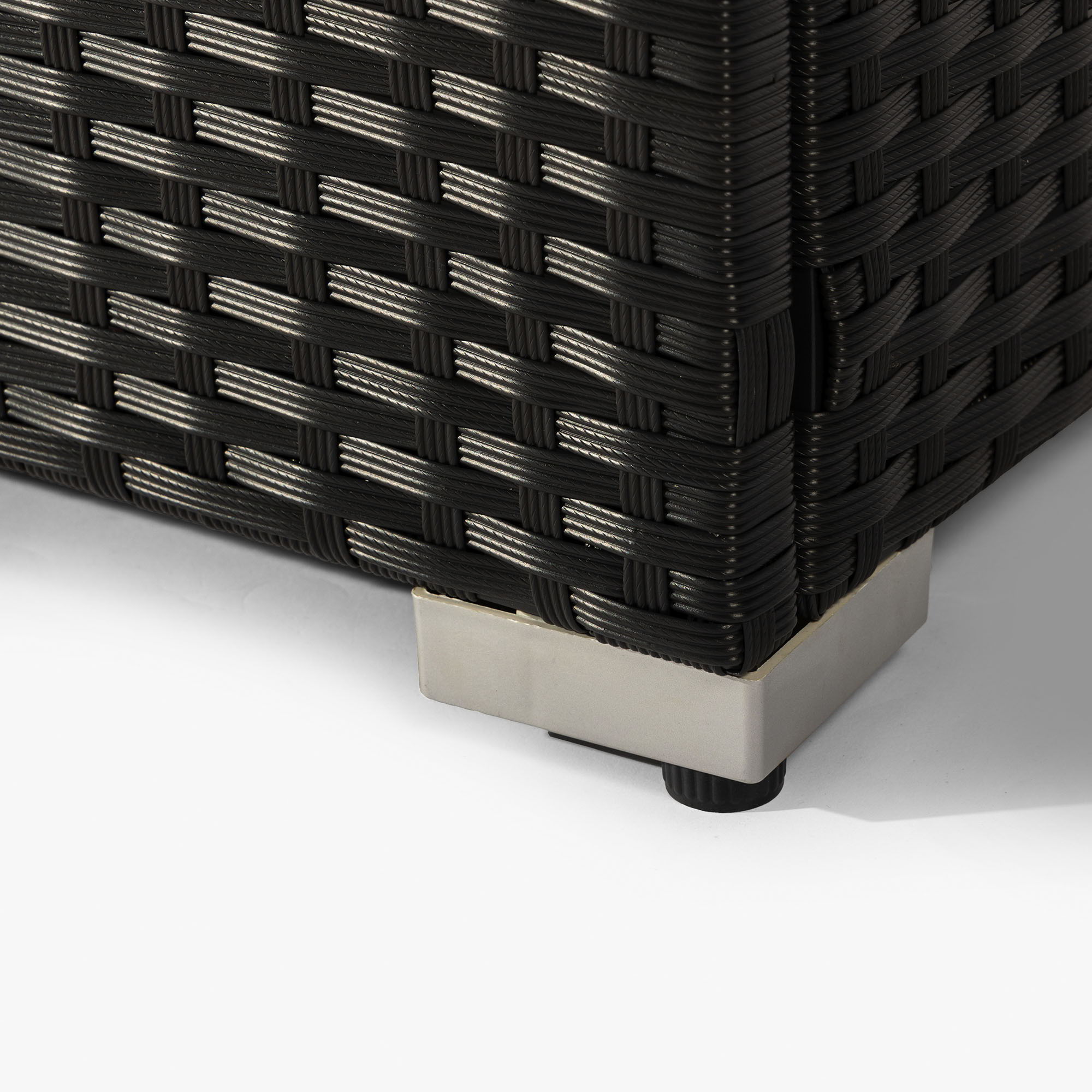 32" Propane Gas Fire Pit Table With Propane Tank Cover, 50000 Btu Rectangular Steel Fire Pit With Beautiful Wicker Base