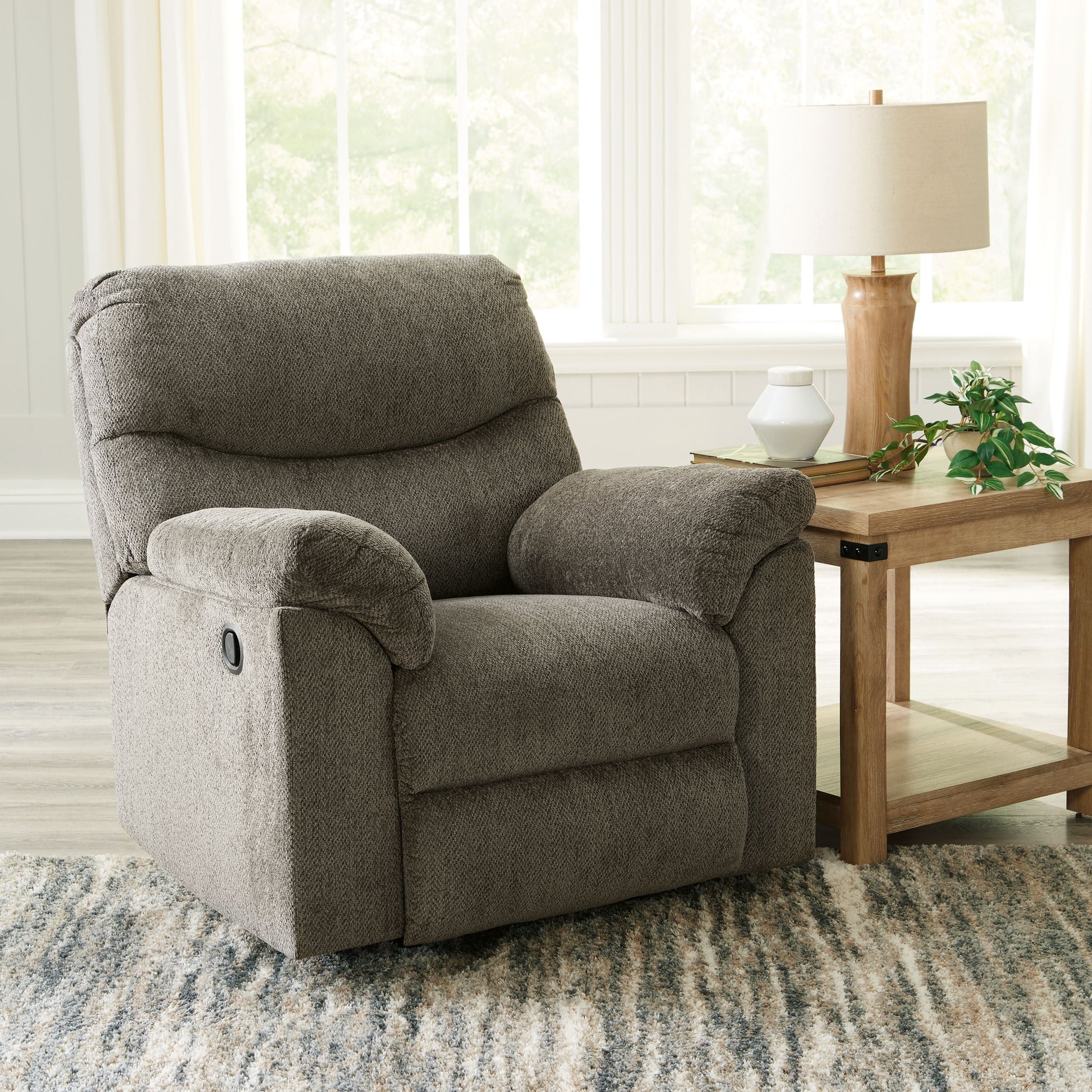 Signature Design by Ashley® Alphons - Rocker Recliner | Meri Furniture