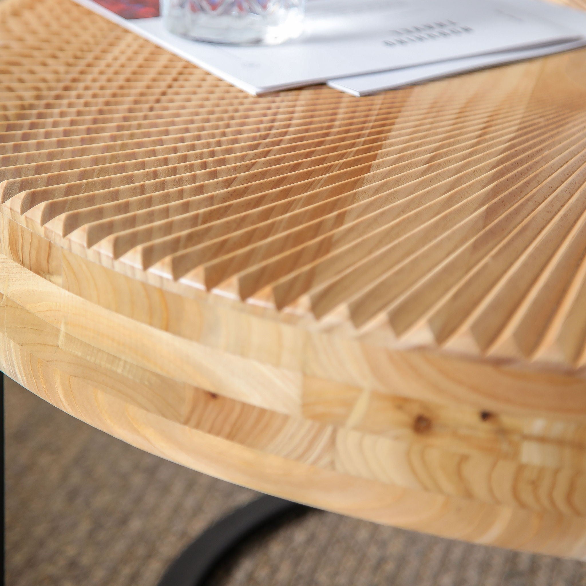 Modern Round Coffee Table With Wooden Carving Pattern