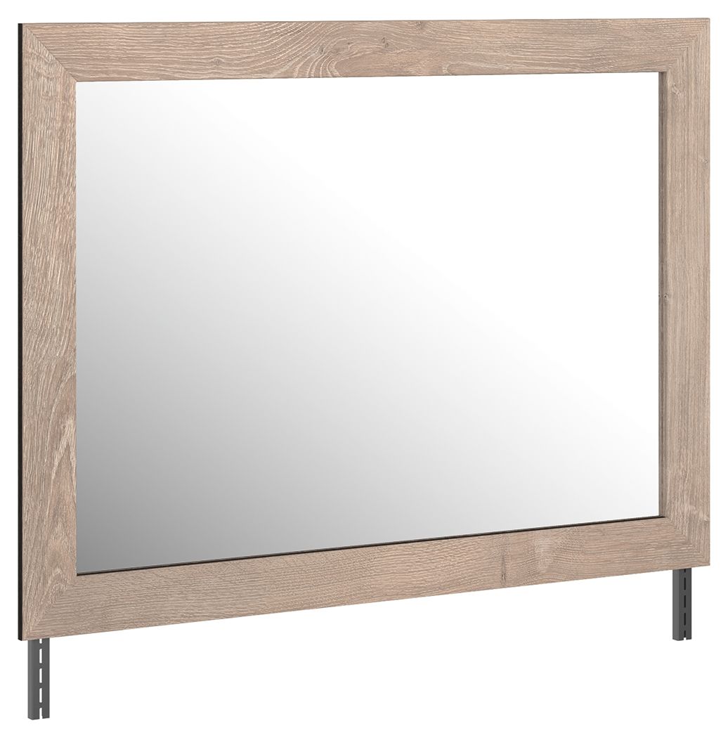 Ashley Furniture Senniberg - Dresser, Mirror | Meri Furniture