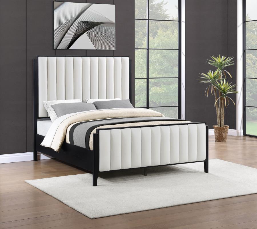 Coaster Fine Furniture Brookmead - Upholstered Bed | Meri Furniture