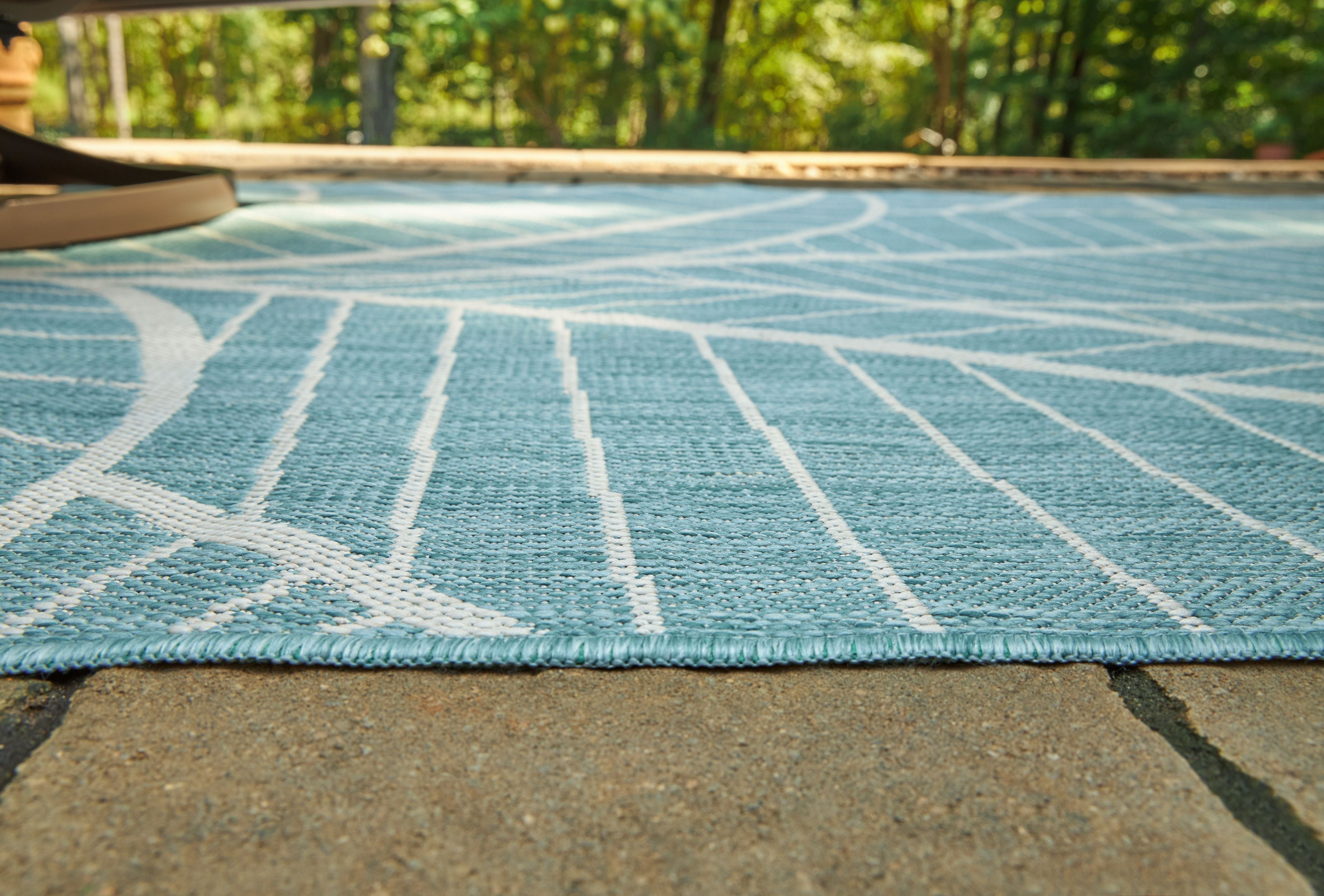 Signature Design by Ashley® Hulsia - Rug | Meri Furniture