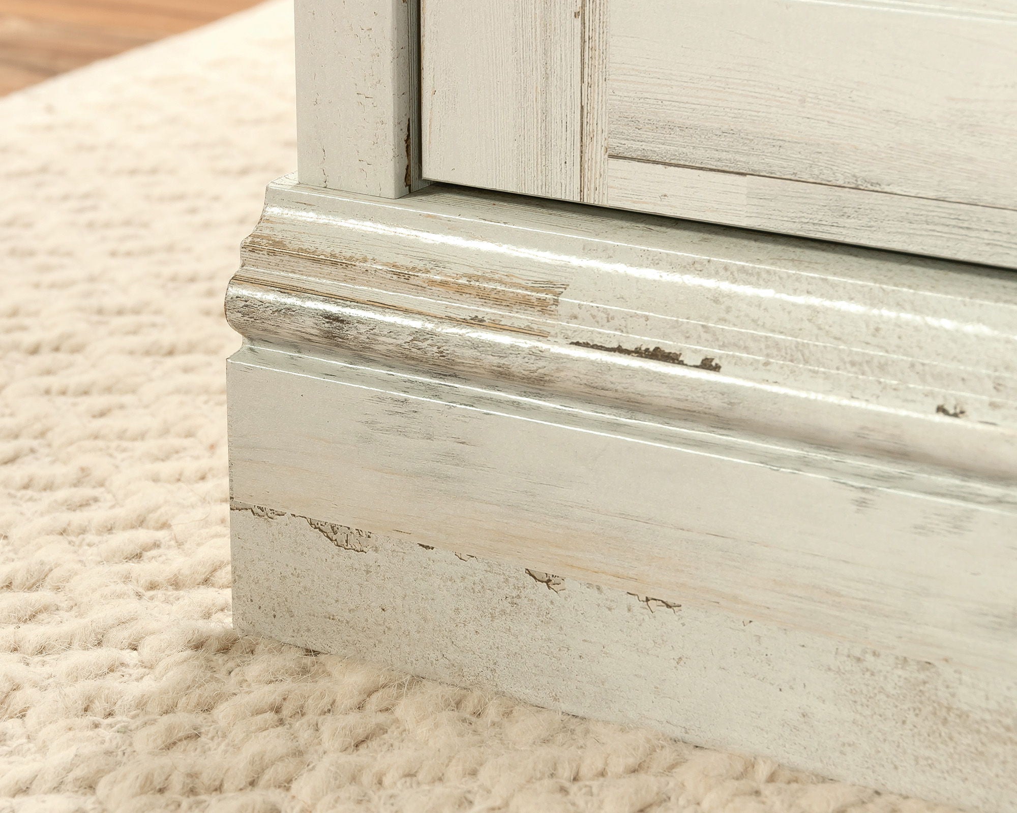 Home Office Executive Desk in White Plank