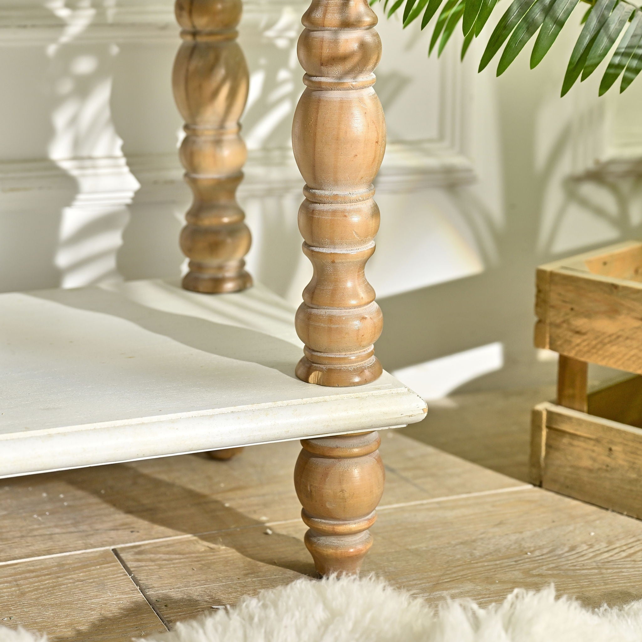 Arched Flower Carved Door Accent Sideboard Cabinet With 1 Drawer And Shelf, Cabinet For Kitchen - Natural / White